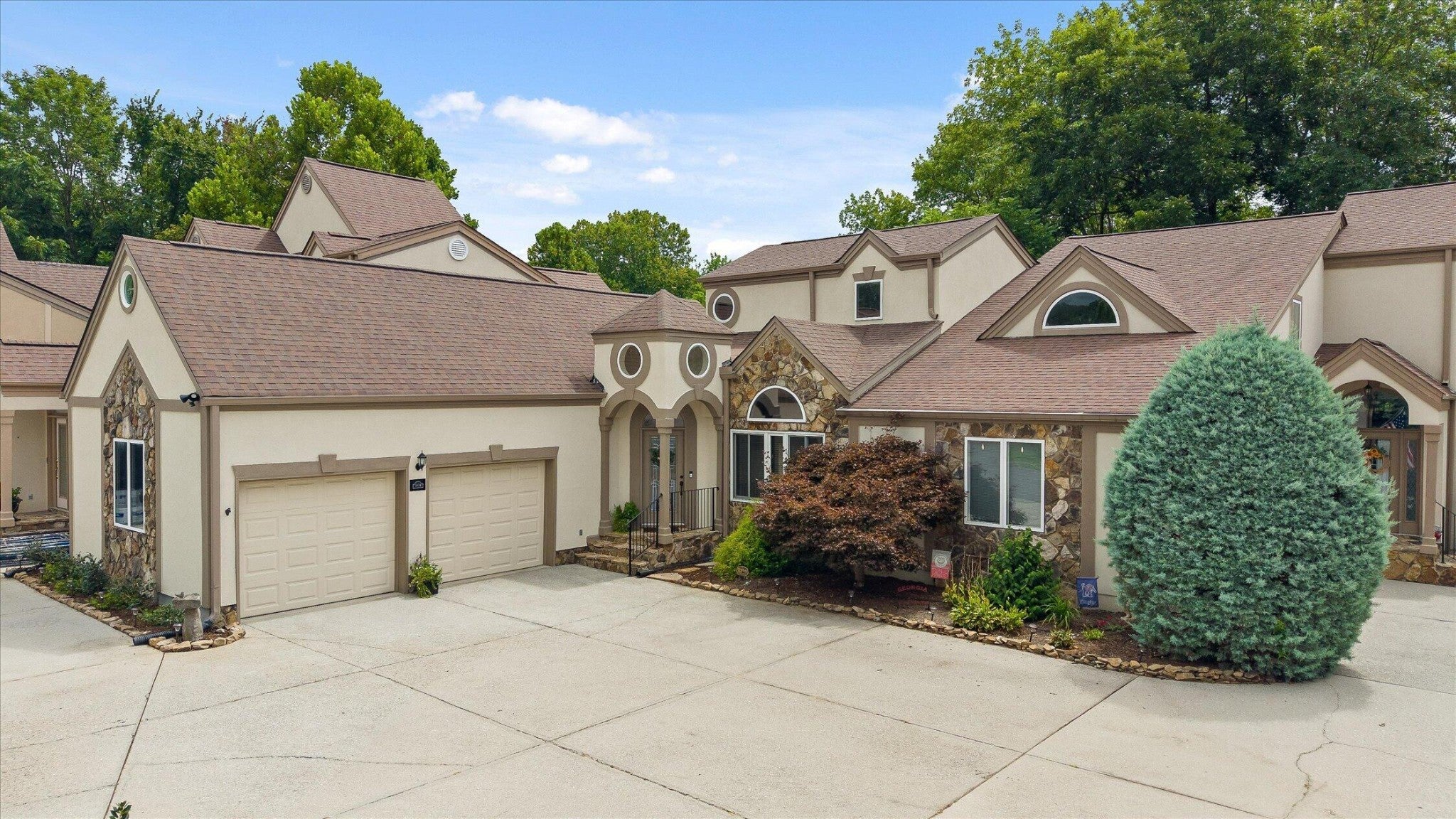 9934 Cattails Meadow Lane — photo