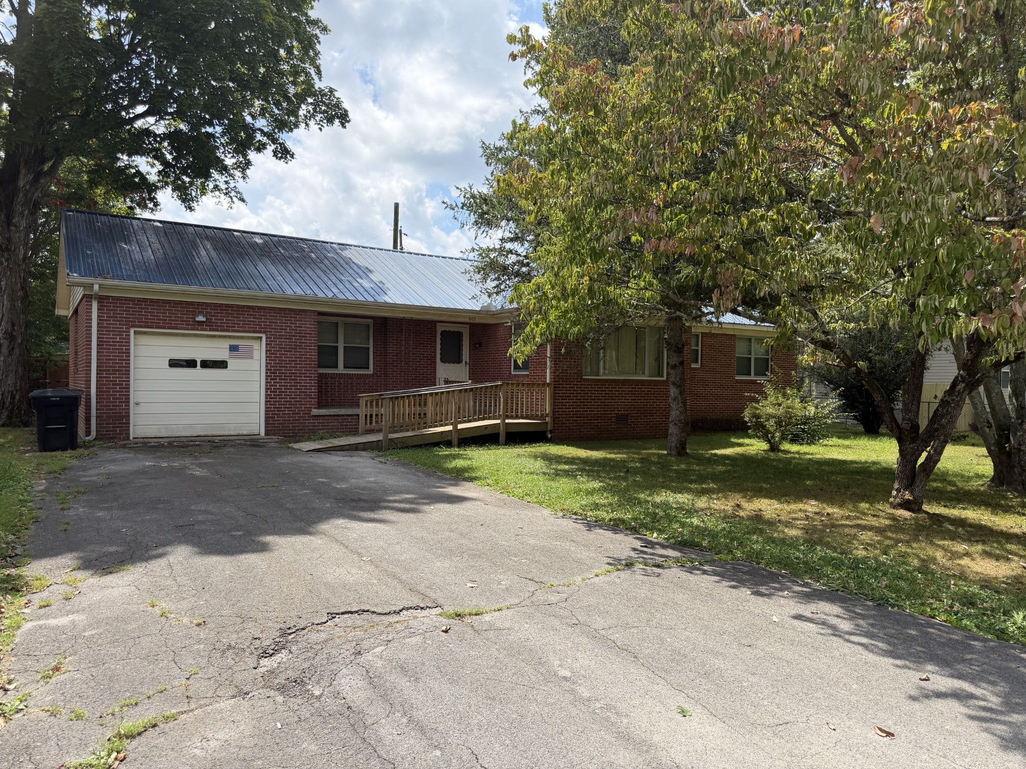 603 Circle Dr — photo