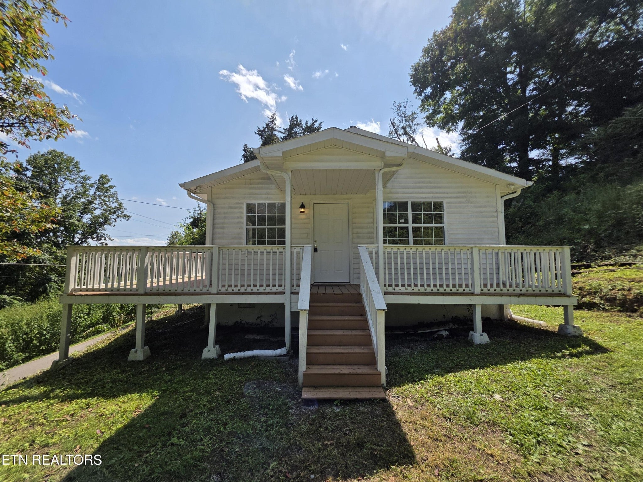 1115 Back Valley Rd — photo