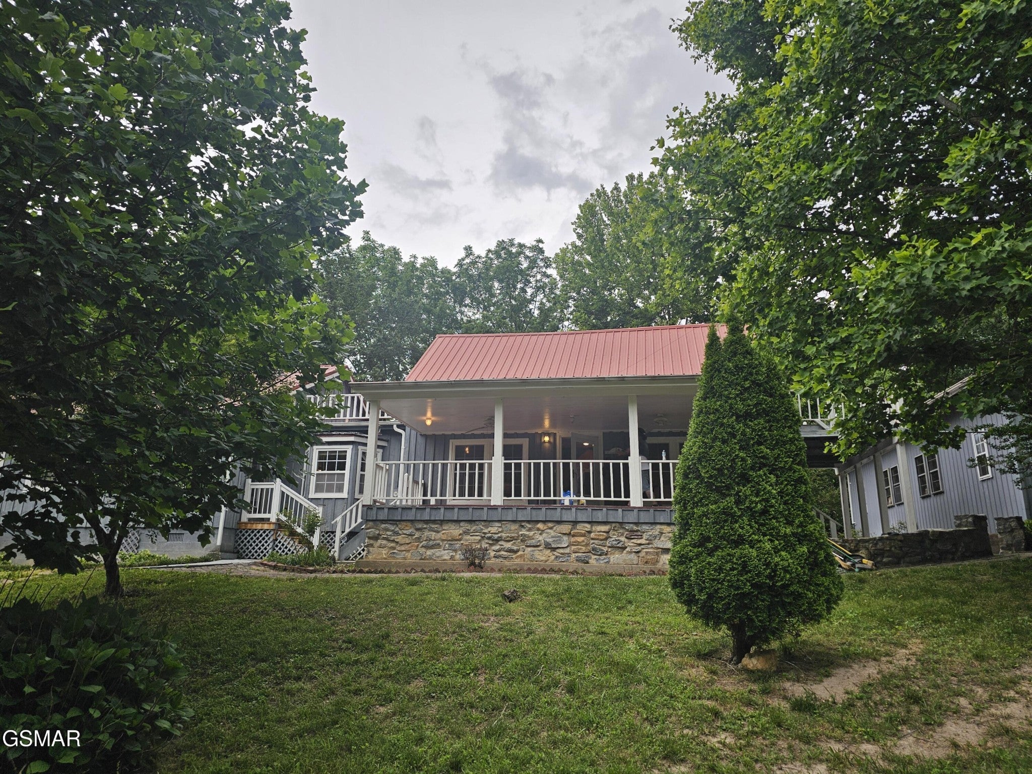 925 Tweed Springs Road — photo