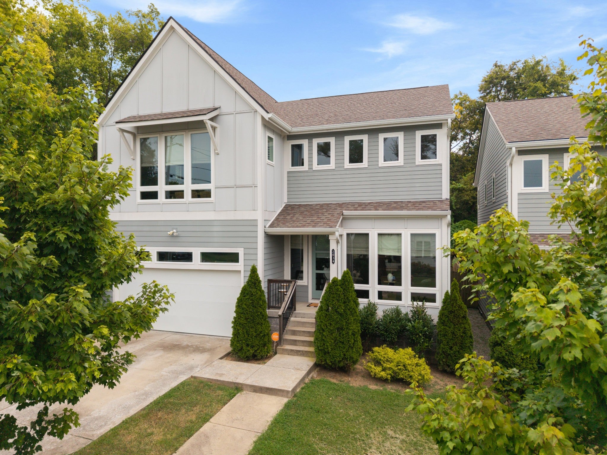 2034 Hutton Dr — photo