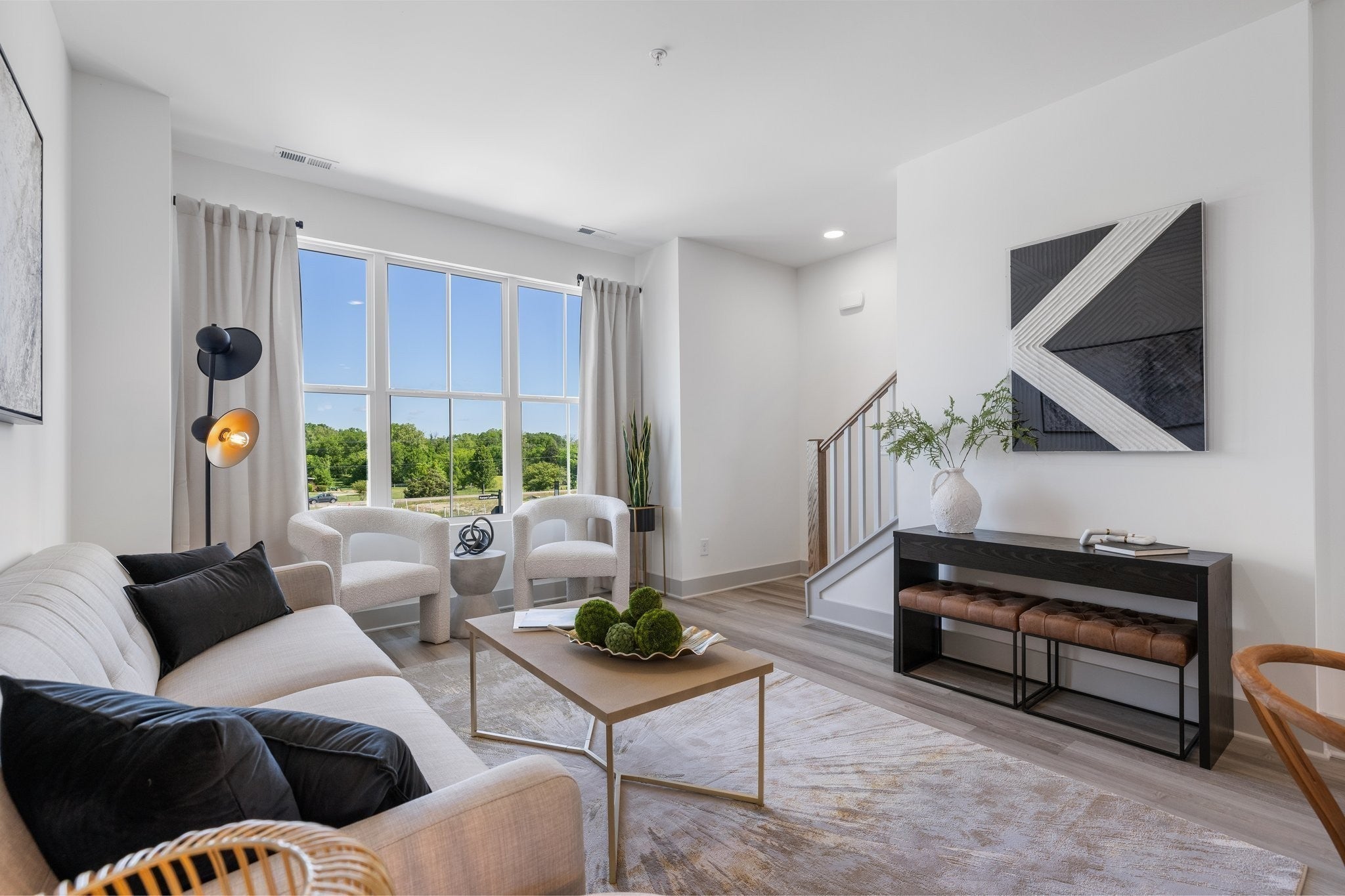 907 Harper Lndg — photo