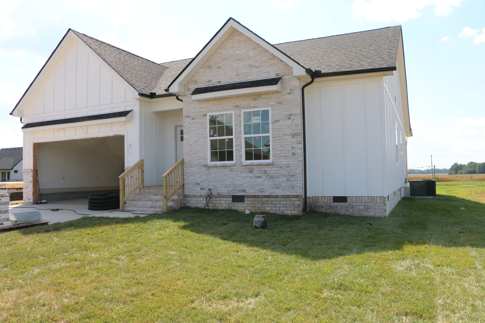 230 Harvest Moon Dr — photo