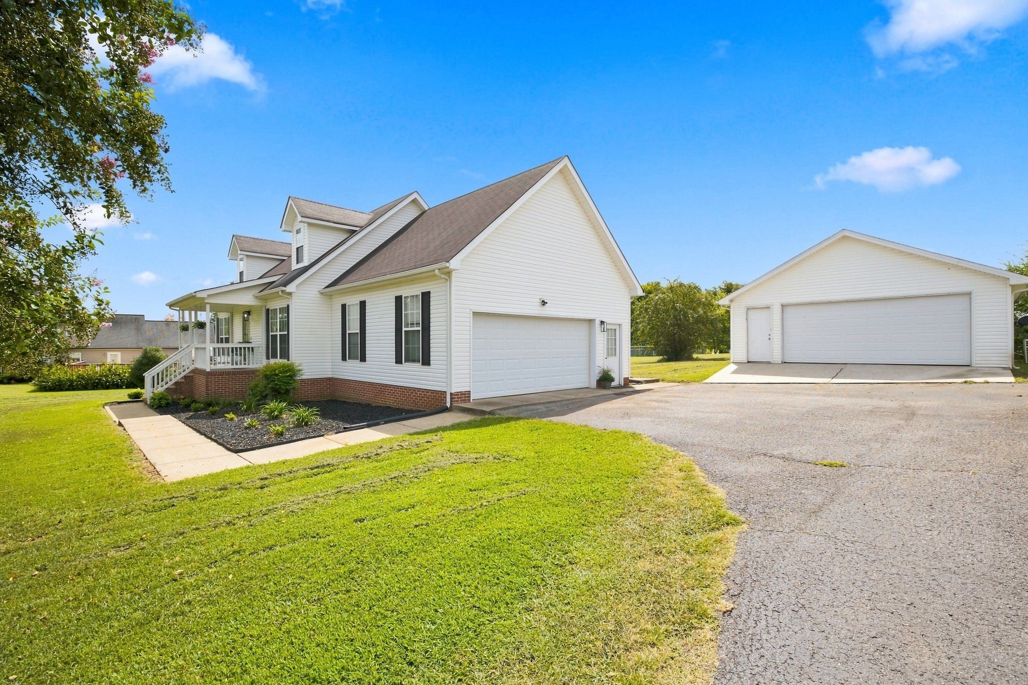 149 Tyler Dr — photo