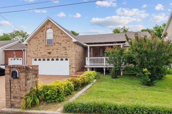 704 Shandale Dr — photo