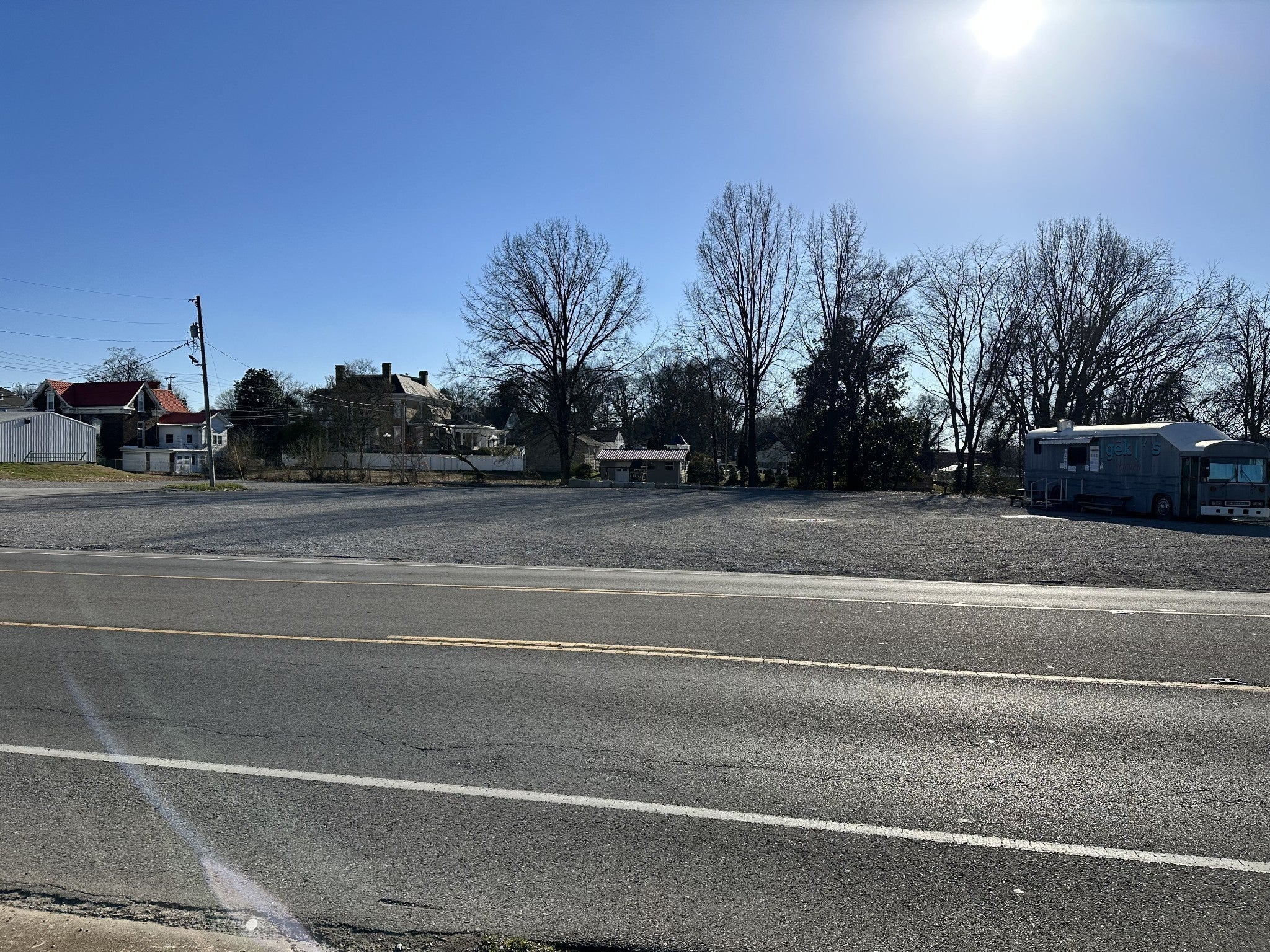325 W College St — photo