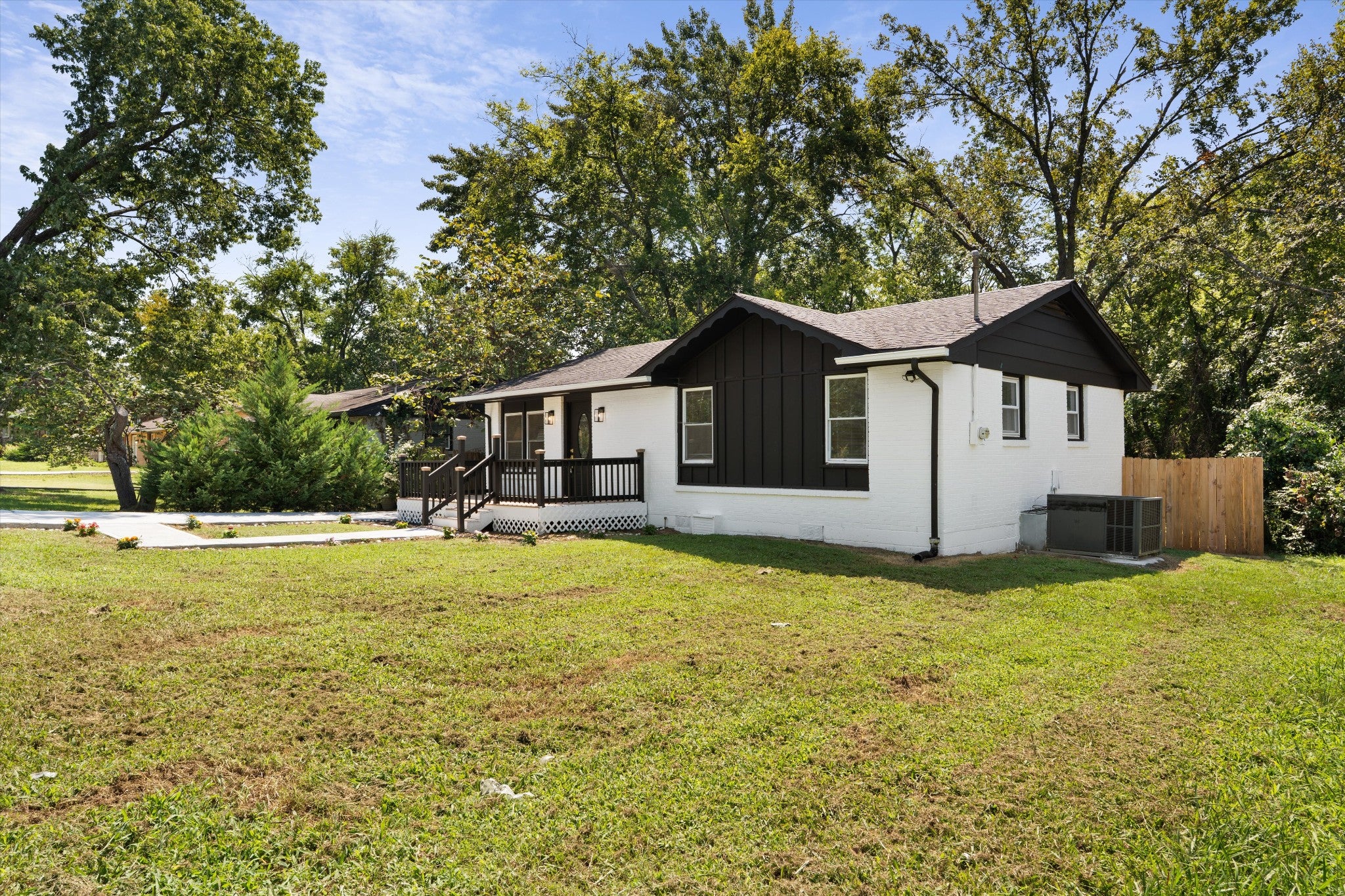 2503 Allenwood Dr — photo