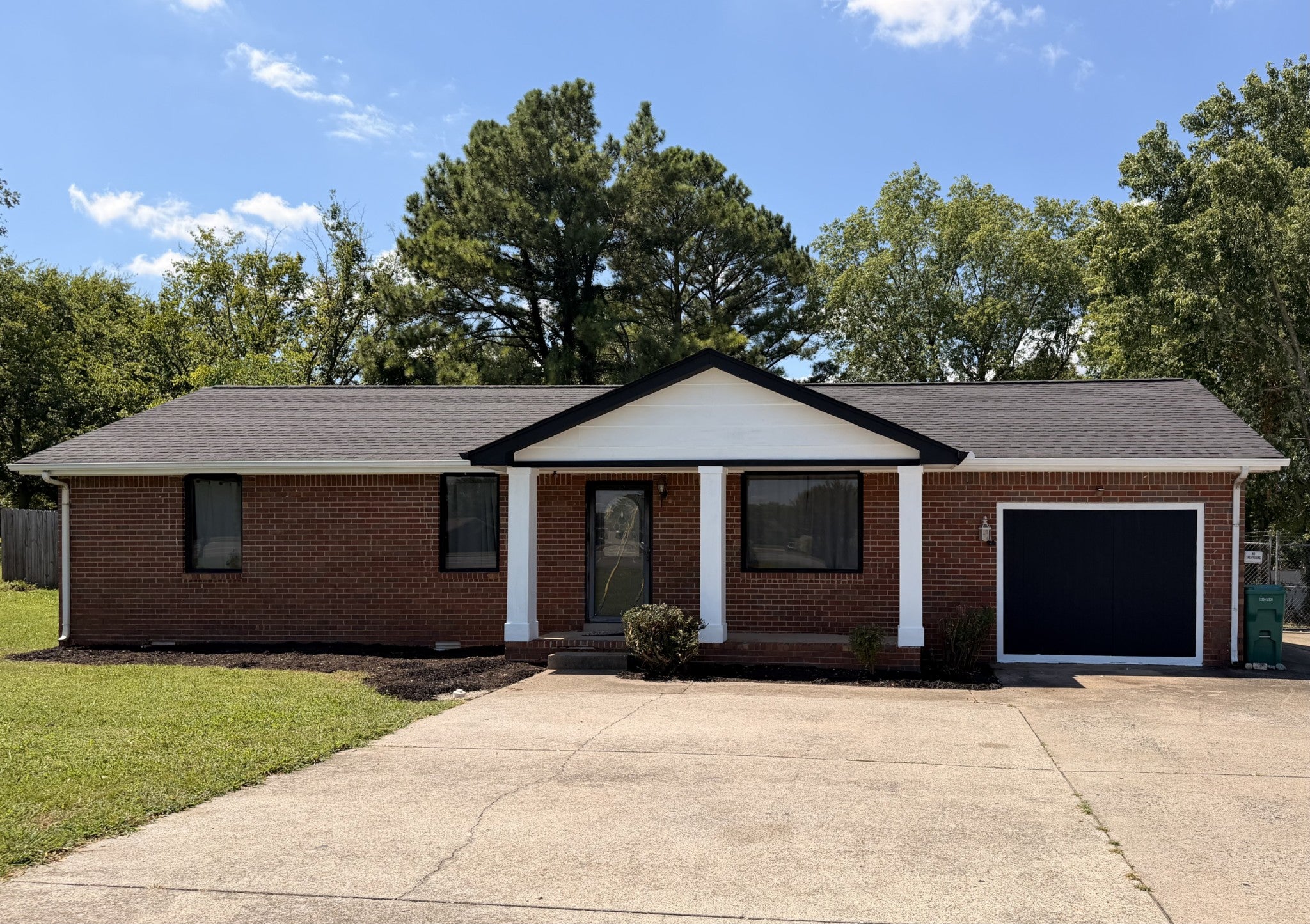 738 Nissan Dr — photo