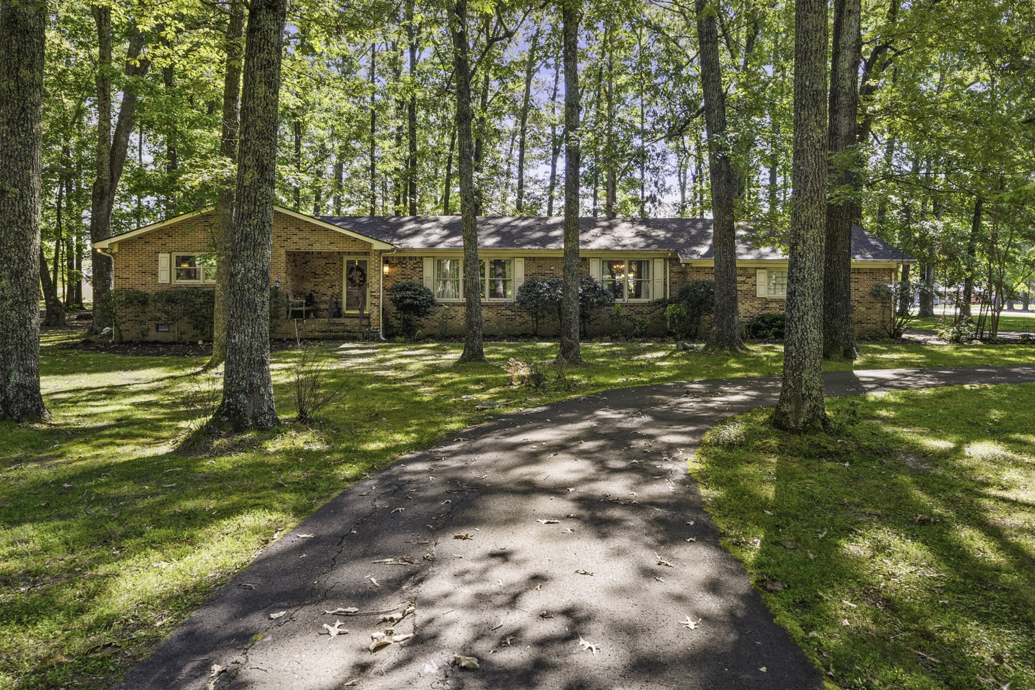 213 Regwood Dr — photo