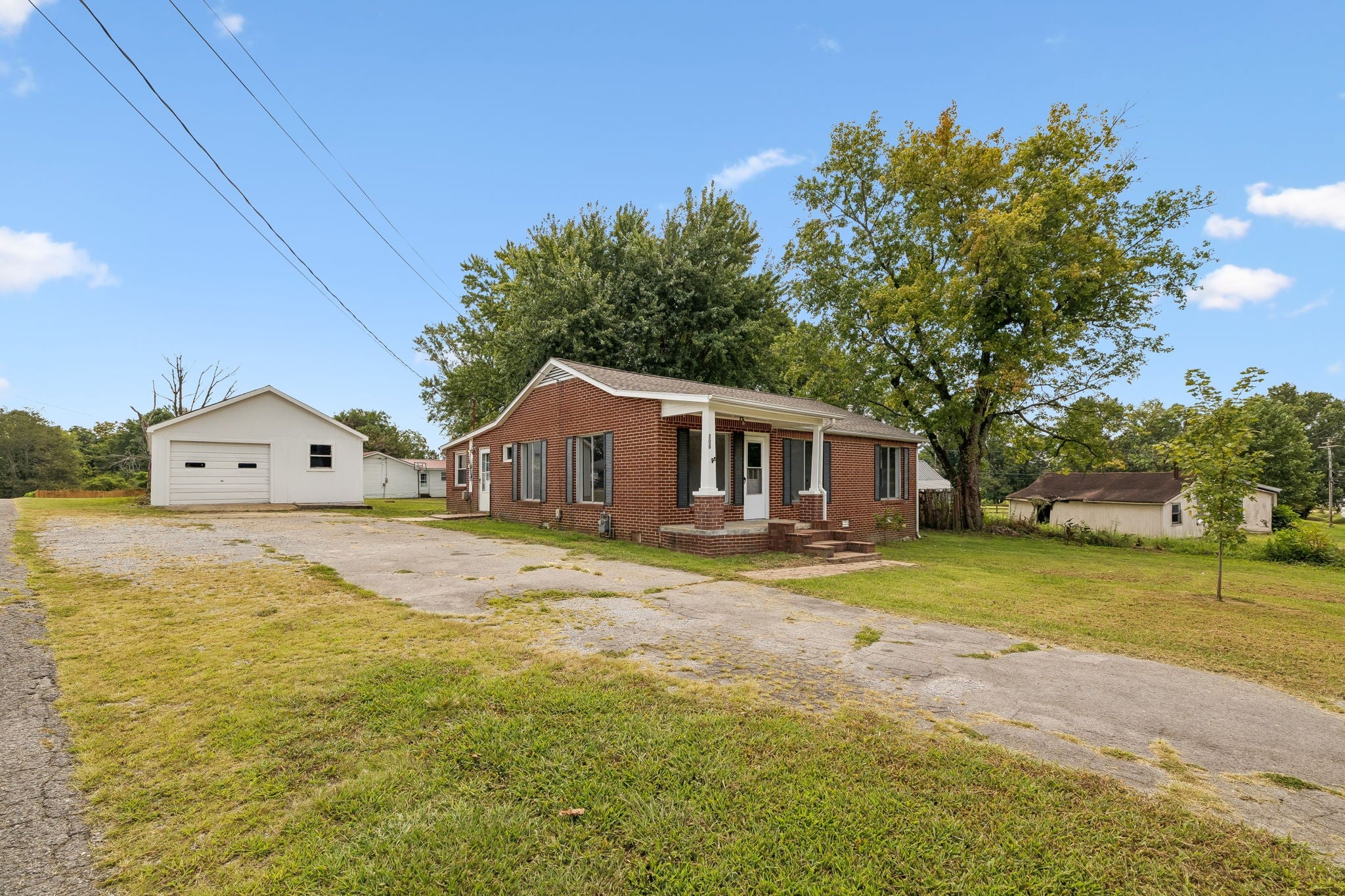 306 Smith Rd — photo