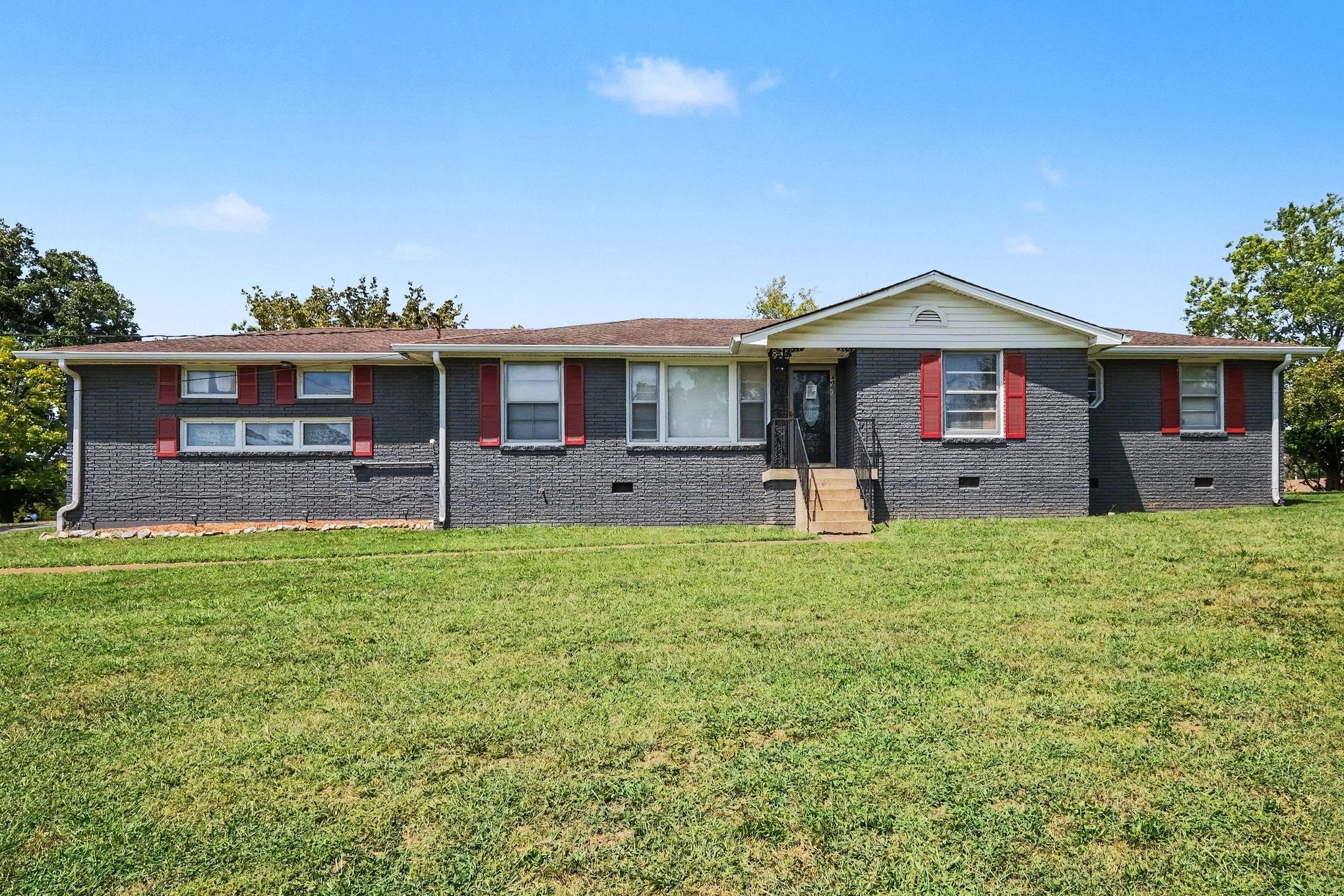4060 Yoest Dr — photo