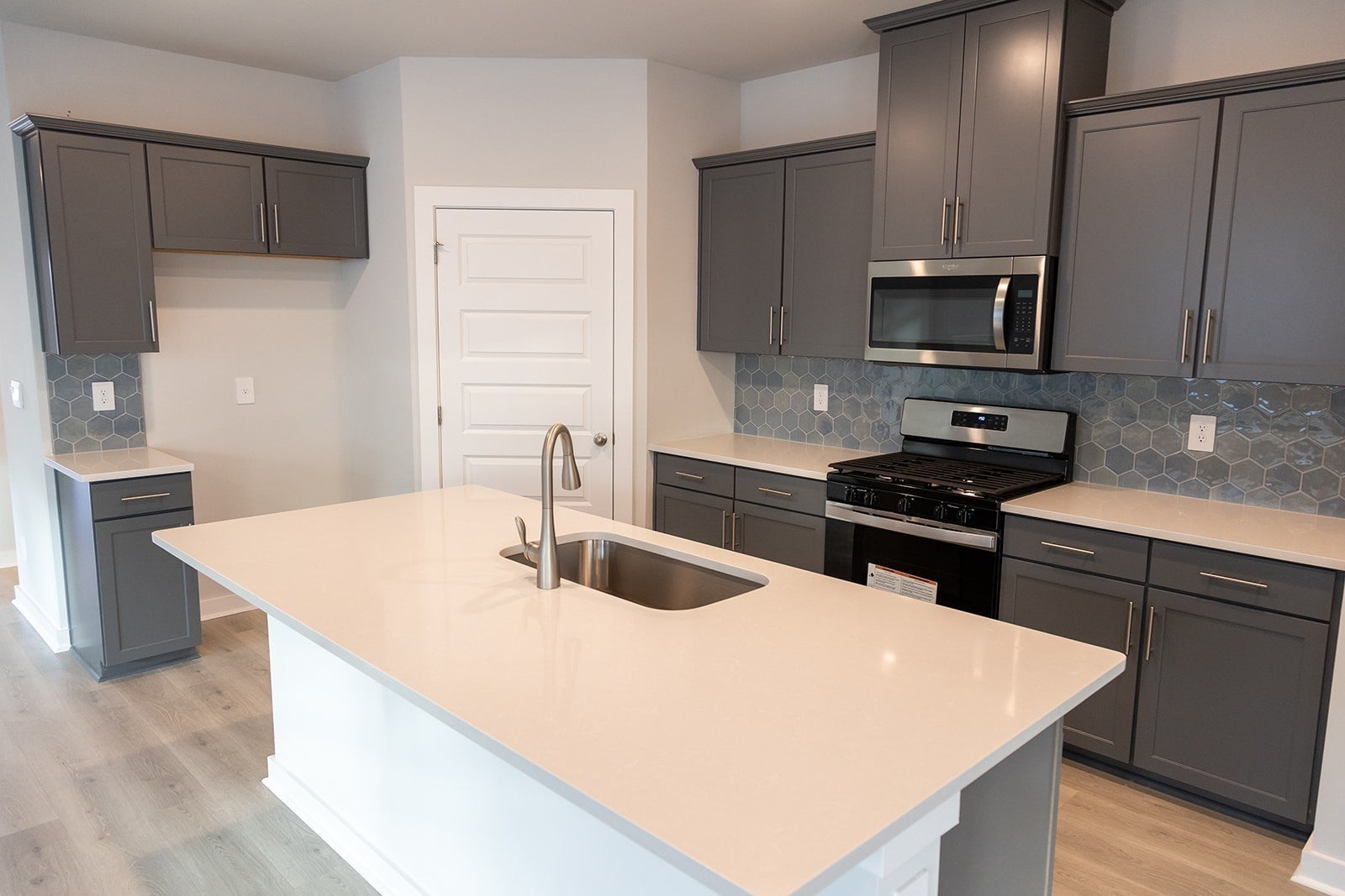 5309 Synergy Pvt Way — photo