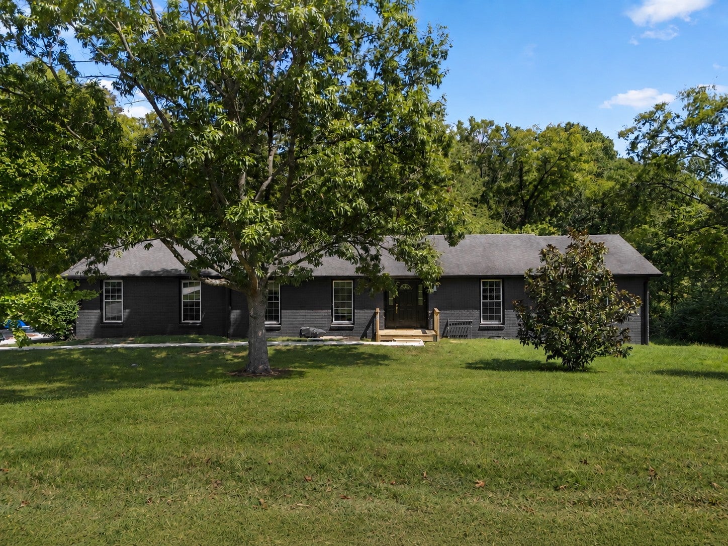 648 Gaylemore Dr — photo