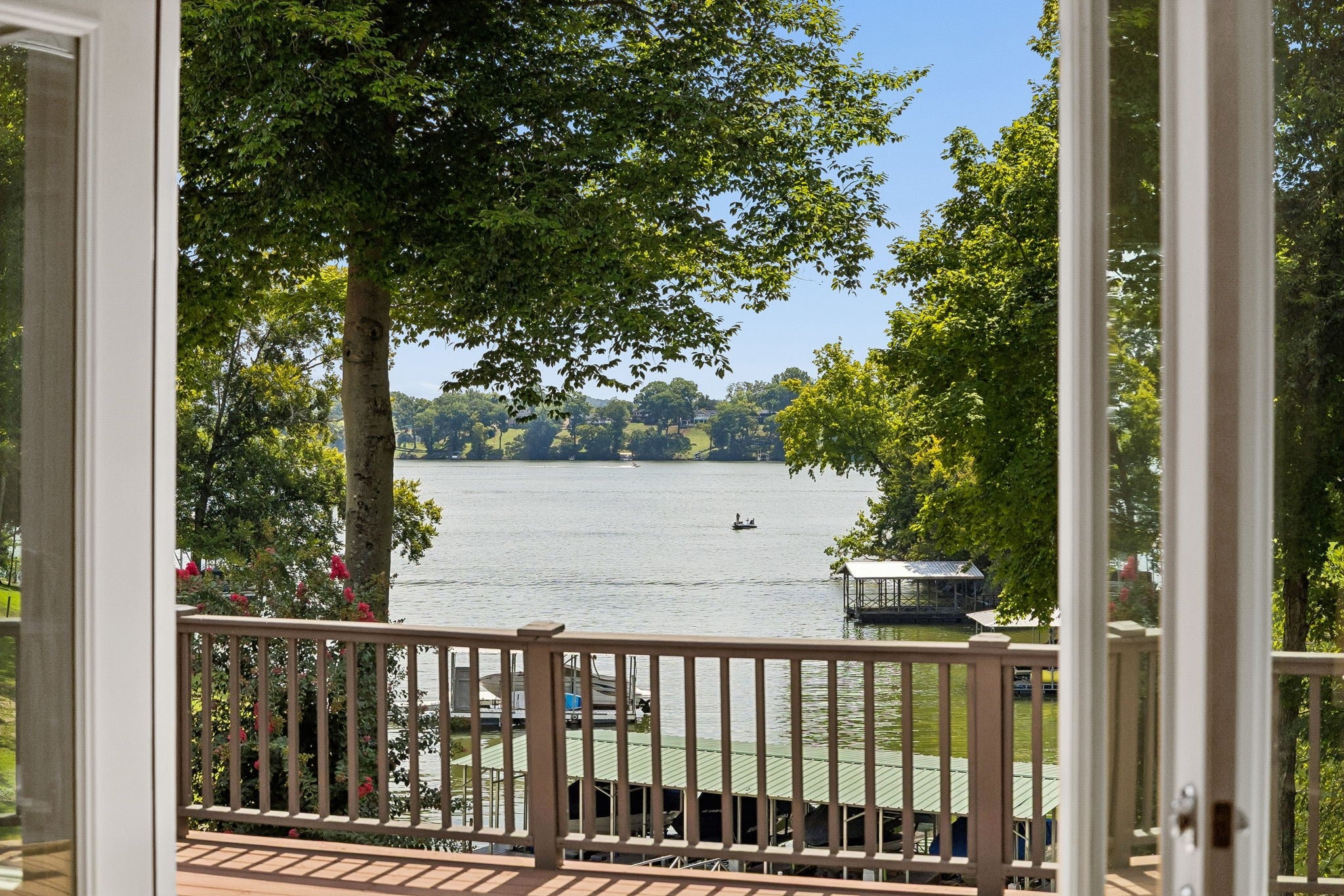 107 Liberty CV — photo