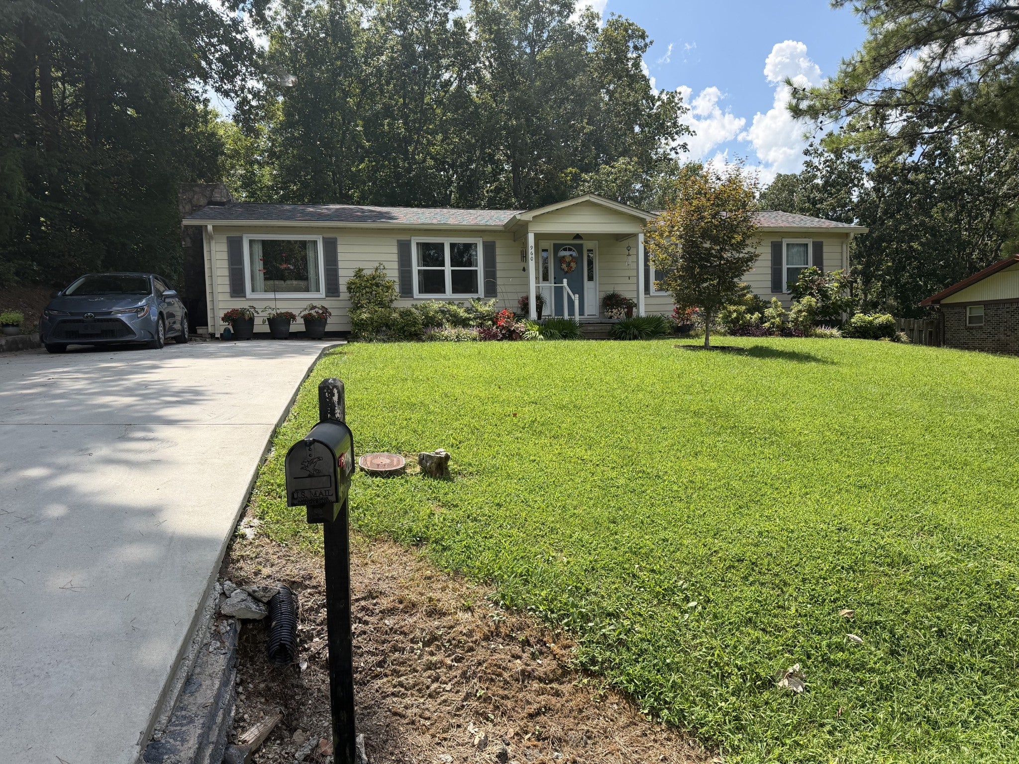 960 Forest Dr SE — photo