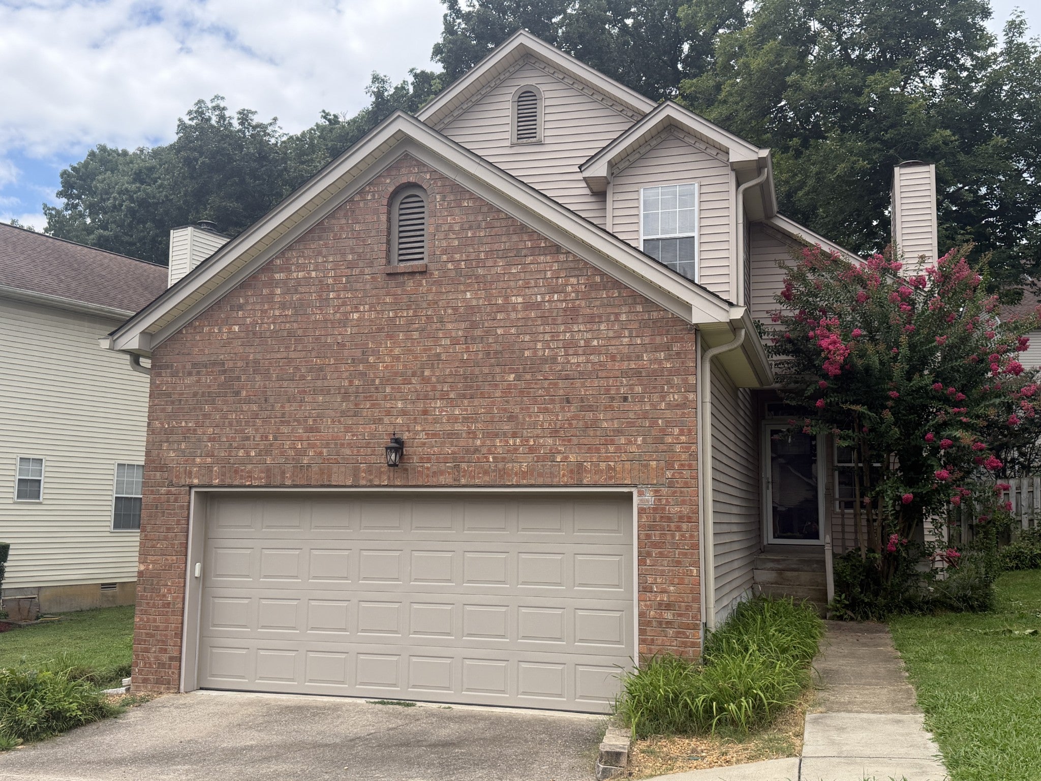 5904 Colchester Dr — photo