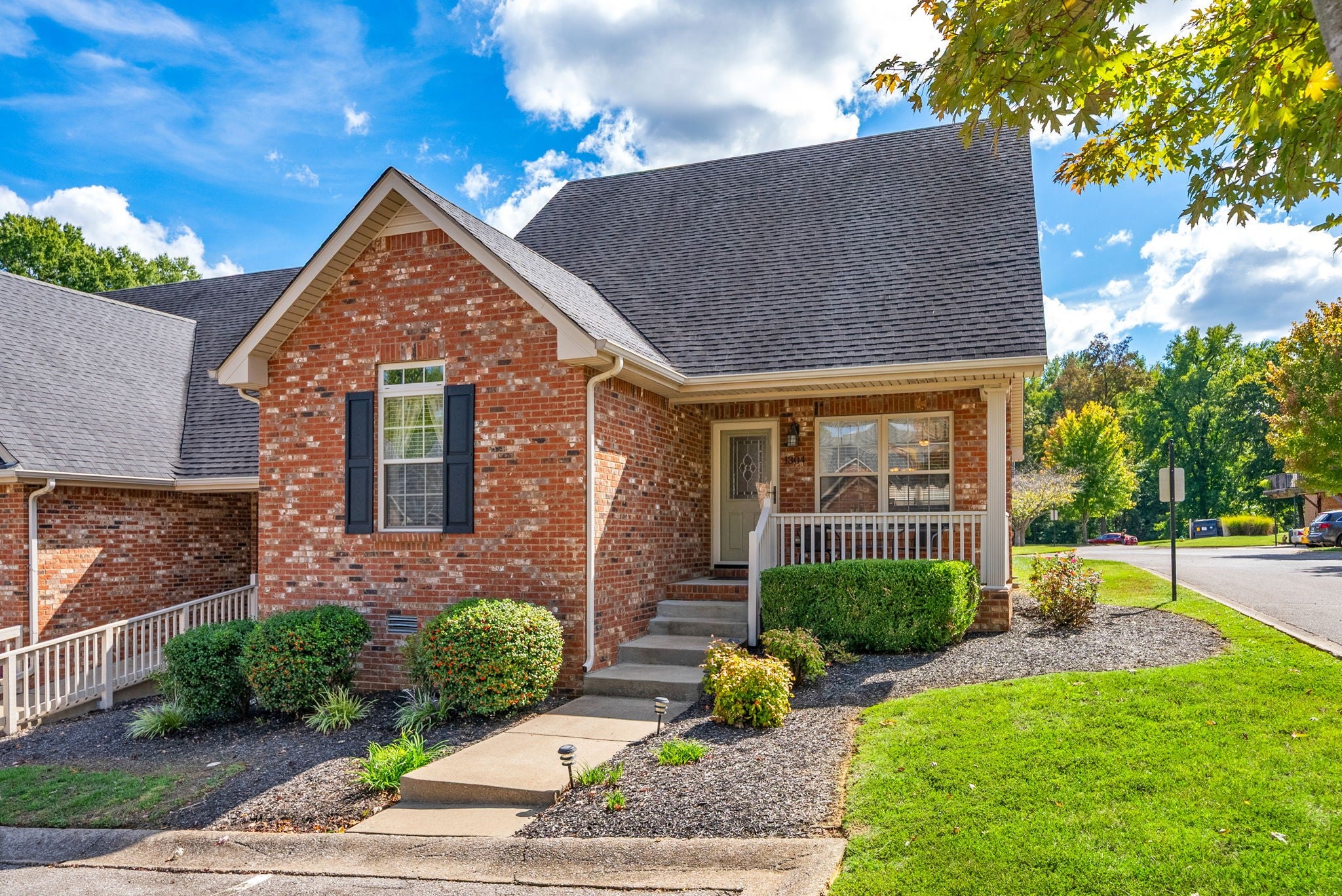 135 Excell Rd 1304 — photo