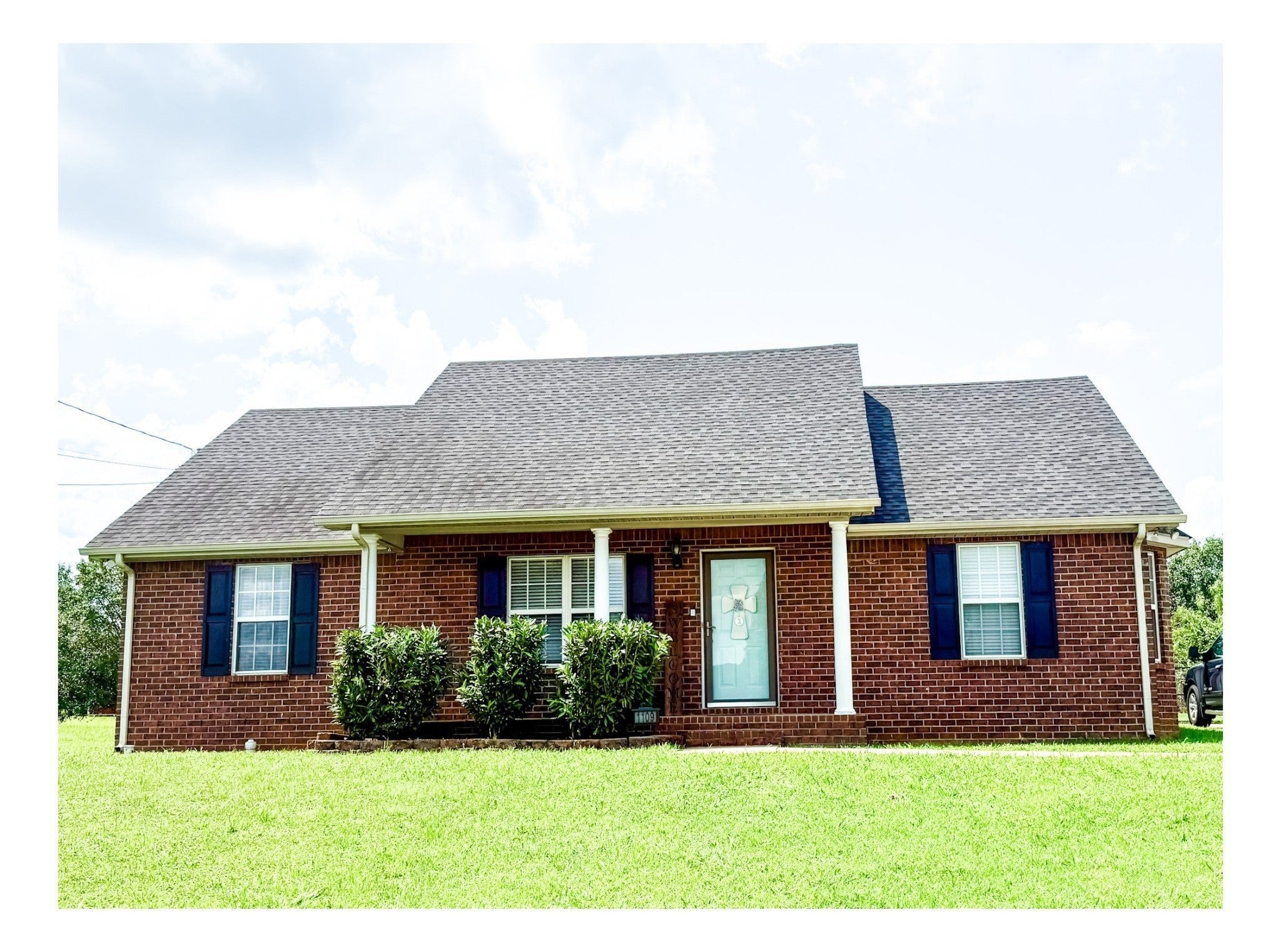 1109 Auldridge Dr — photo