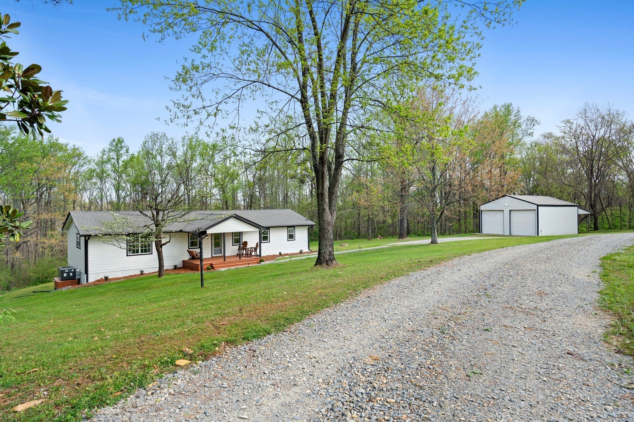 7687 Pewitt Rd — photo