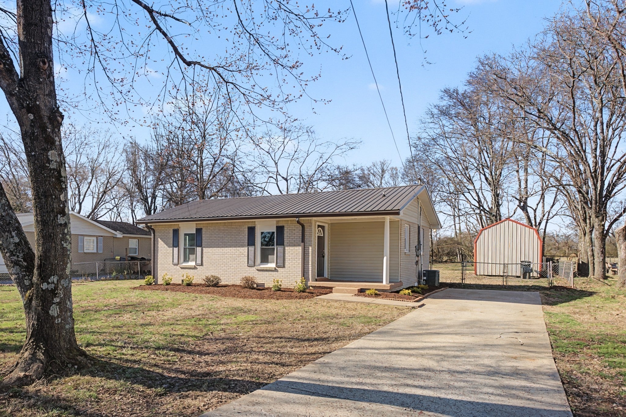 110 Green Meadow Dr — photo