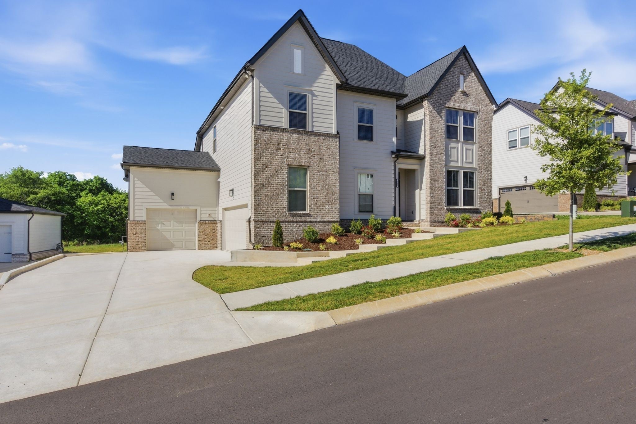 202 Phillips Bend — photo