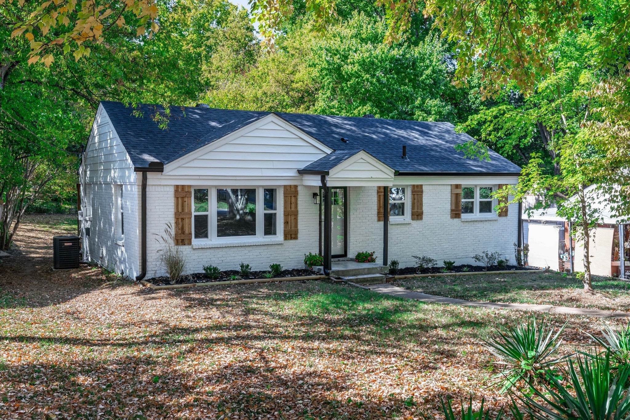 3607 Sabre Dr — photo
