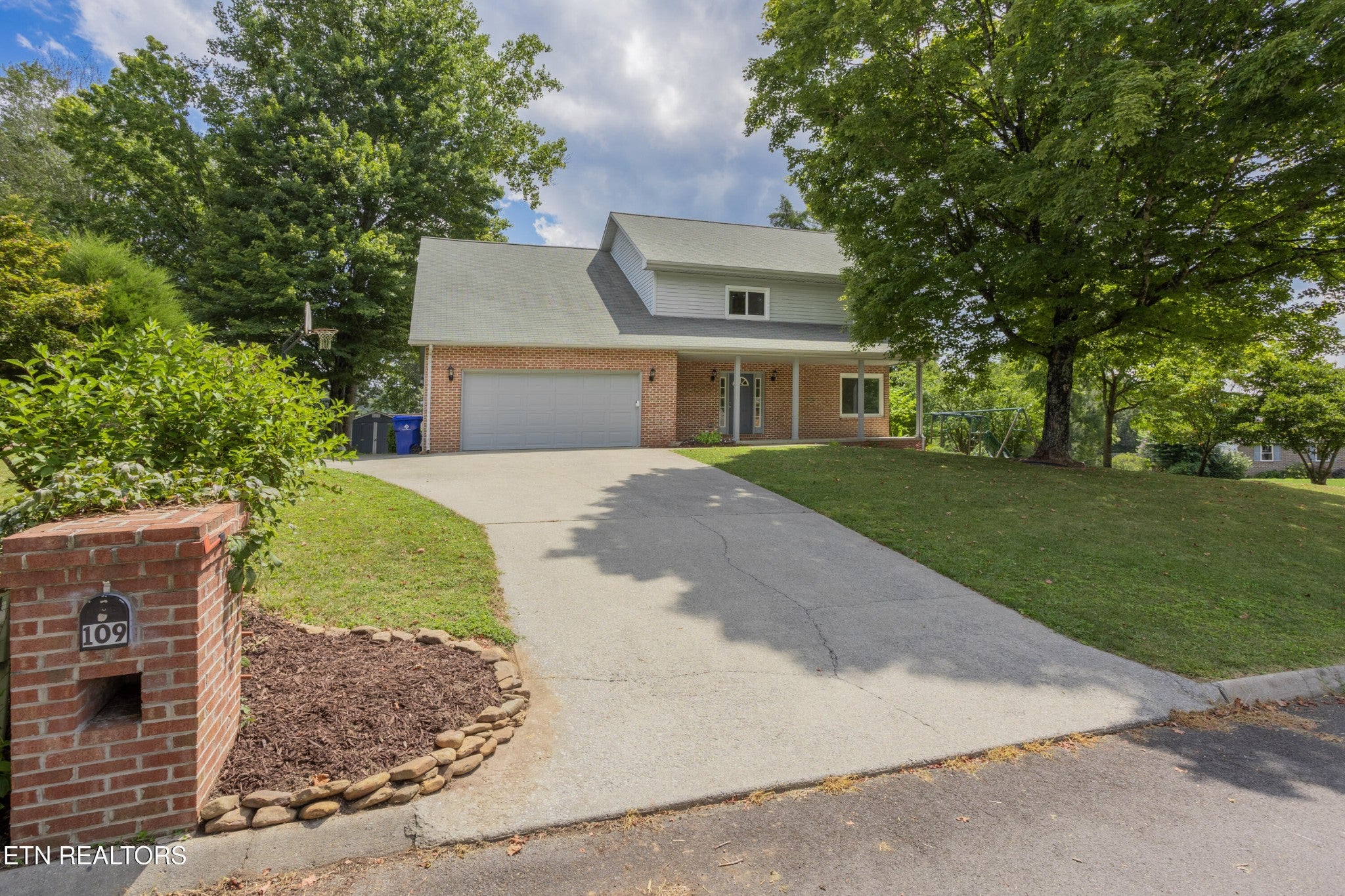 109 W Melbourne Rd — photo