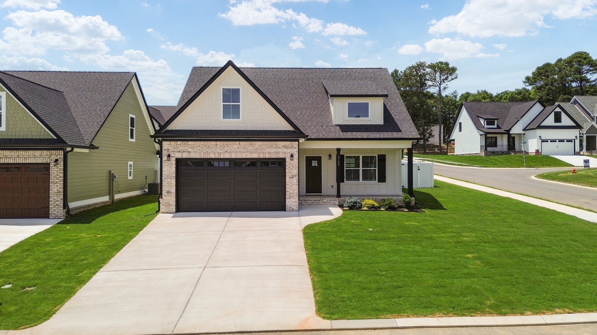 5125 Ella Ln NE — photo