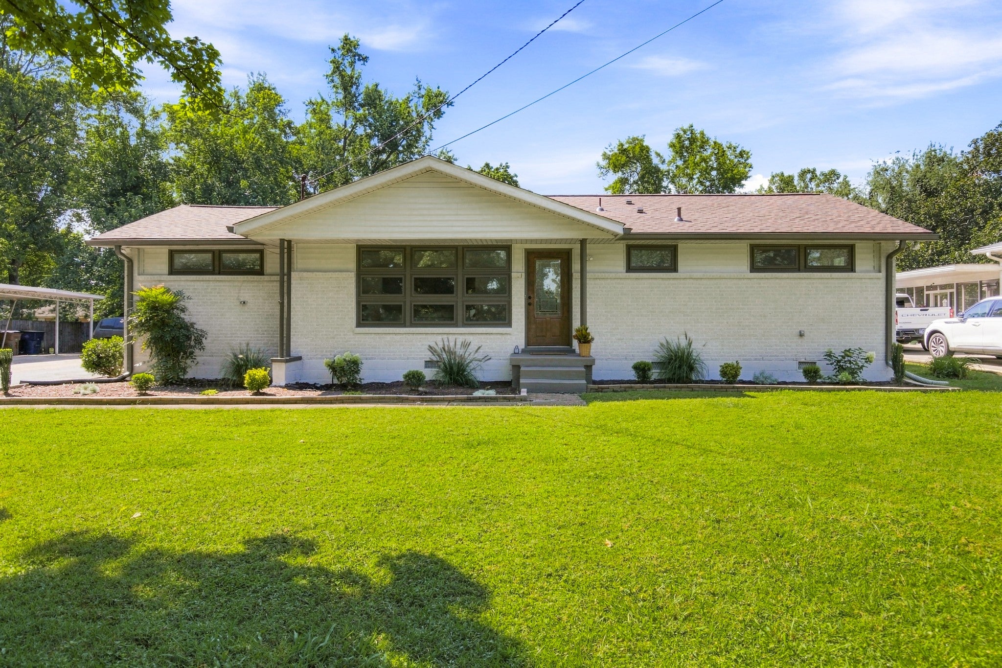525 Elysian Fields Rd — photo