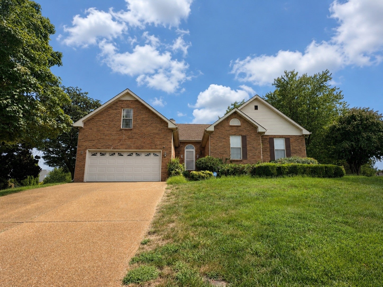 397 Augusta Pl — photo