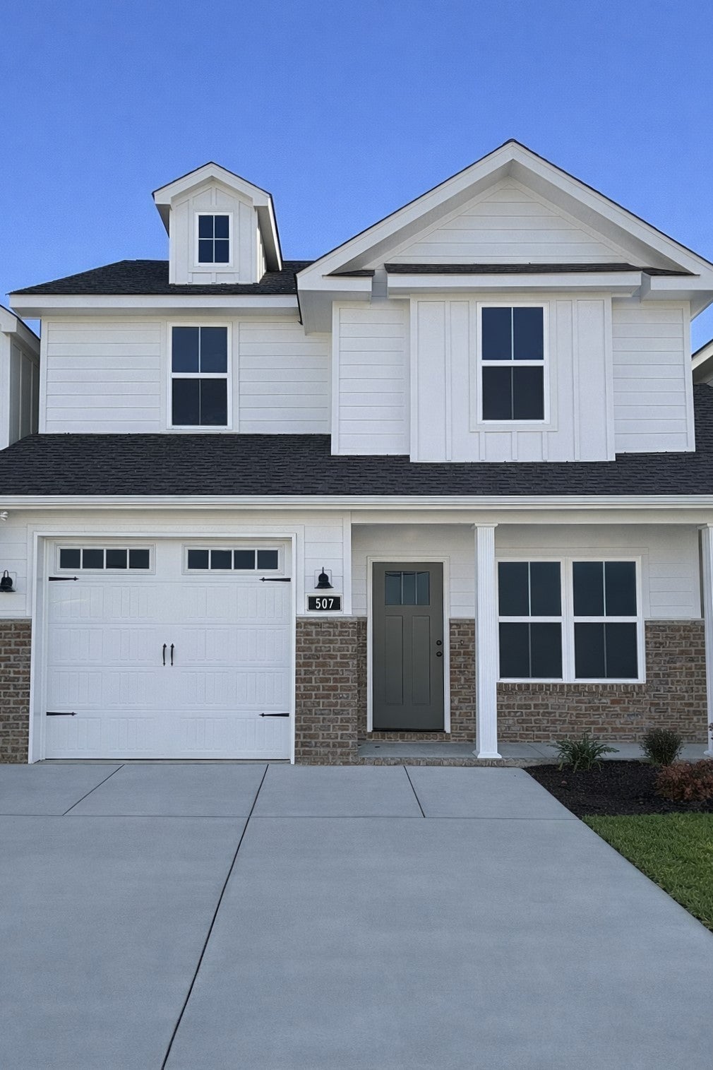 507 Rohan Drive — photo