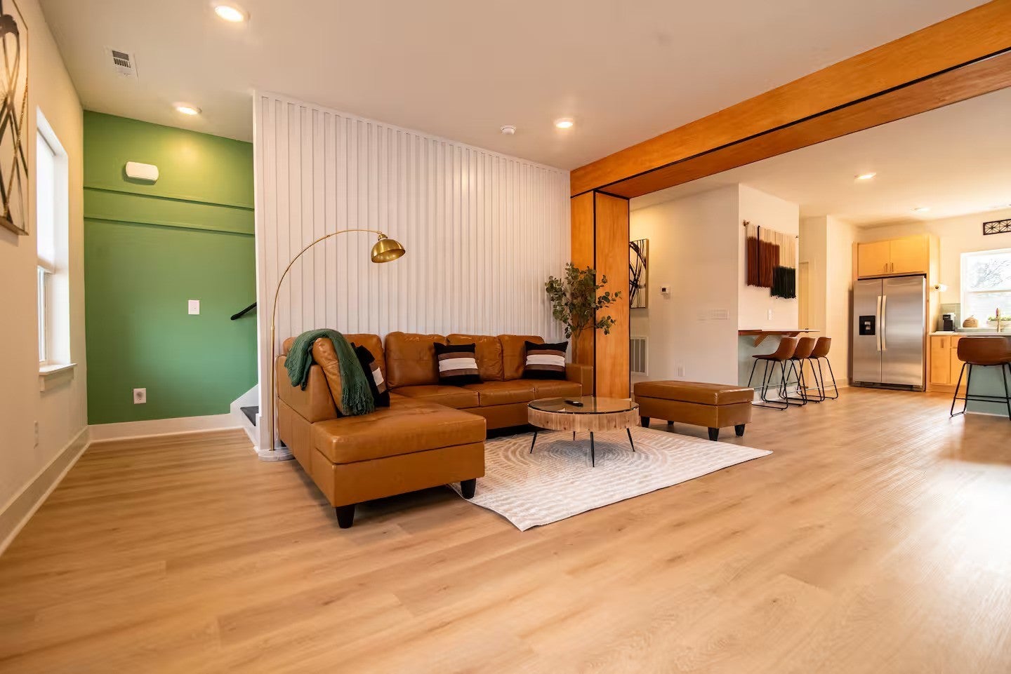 108 Fitzgerald Dr — photo