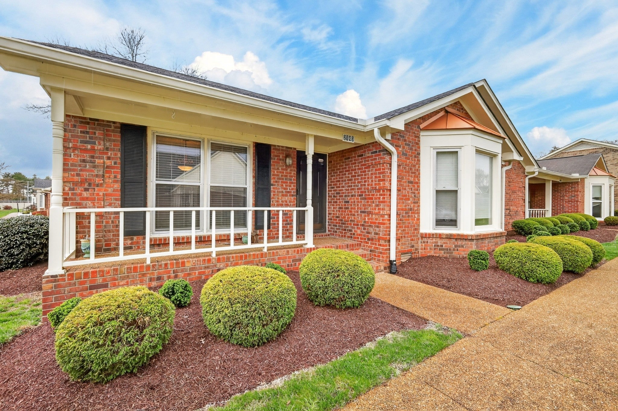 2143 River Chase Dr — photo