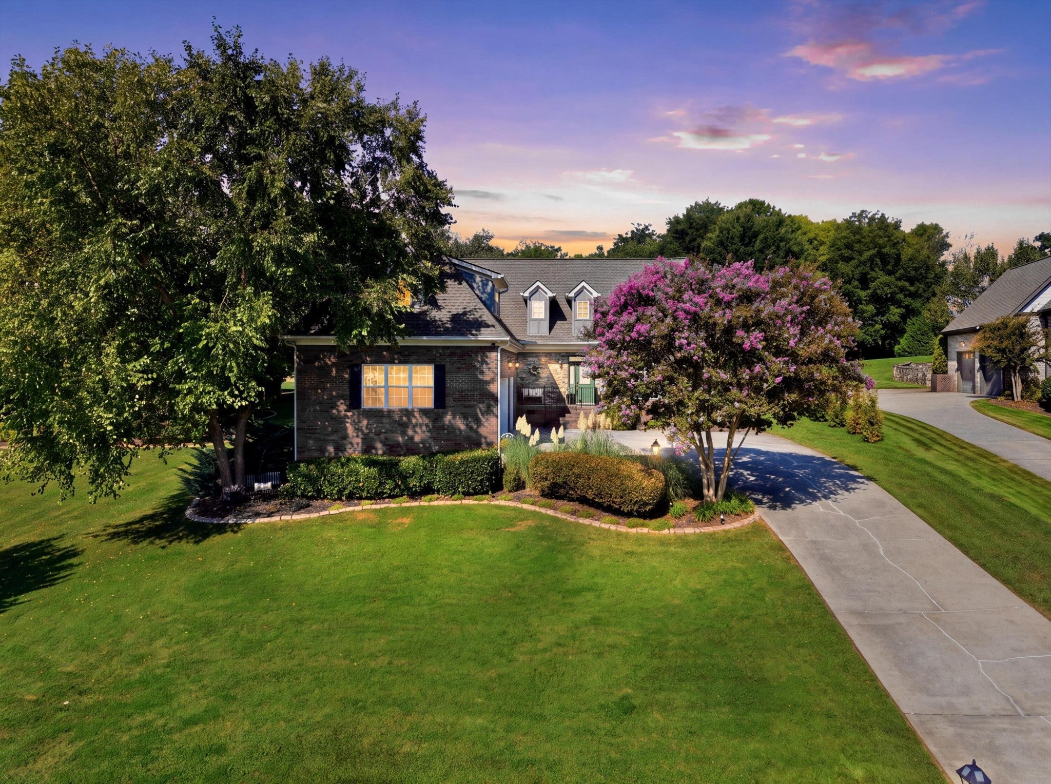 7345 Splendid View Drive — photo