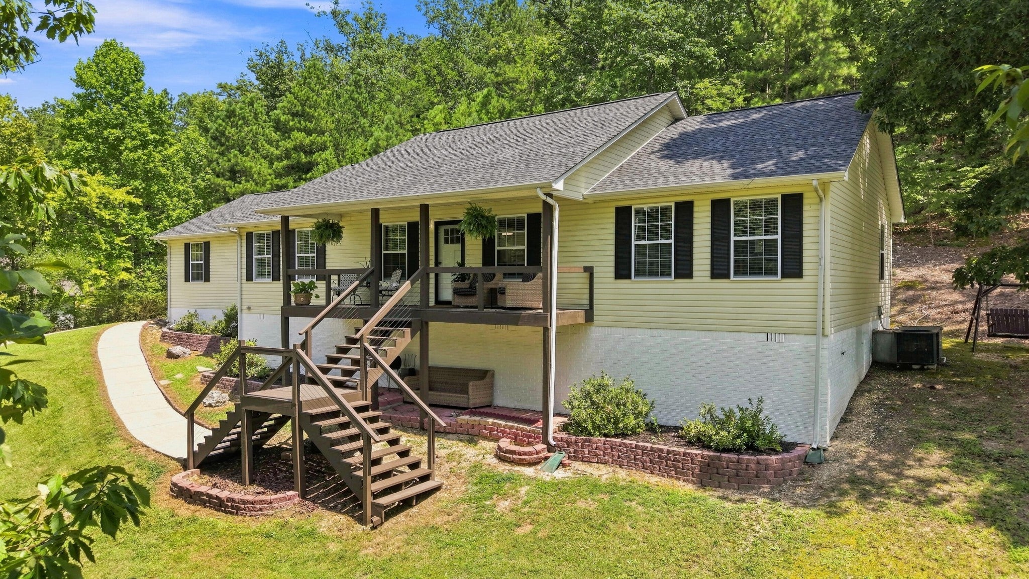 1513 Eads Bluff Road NW — photo