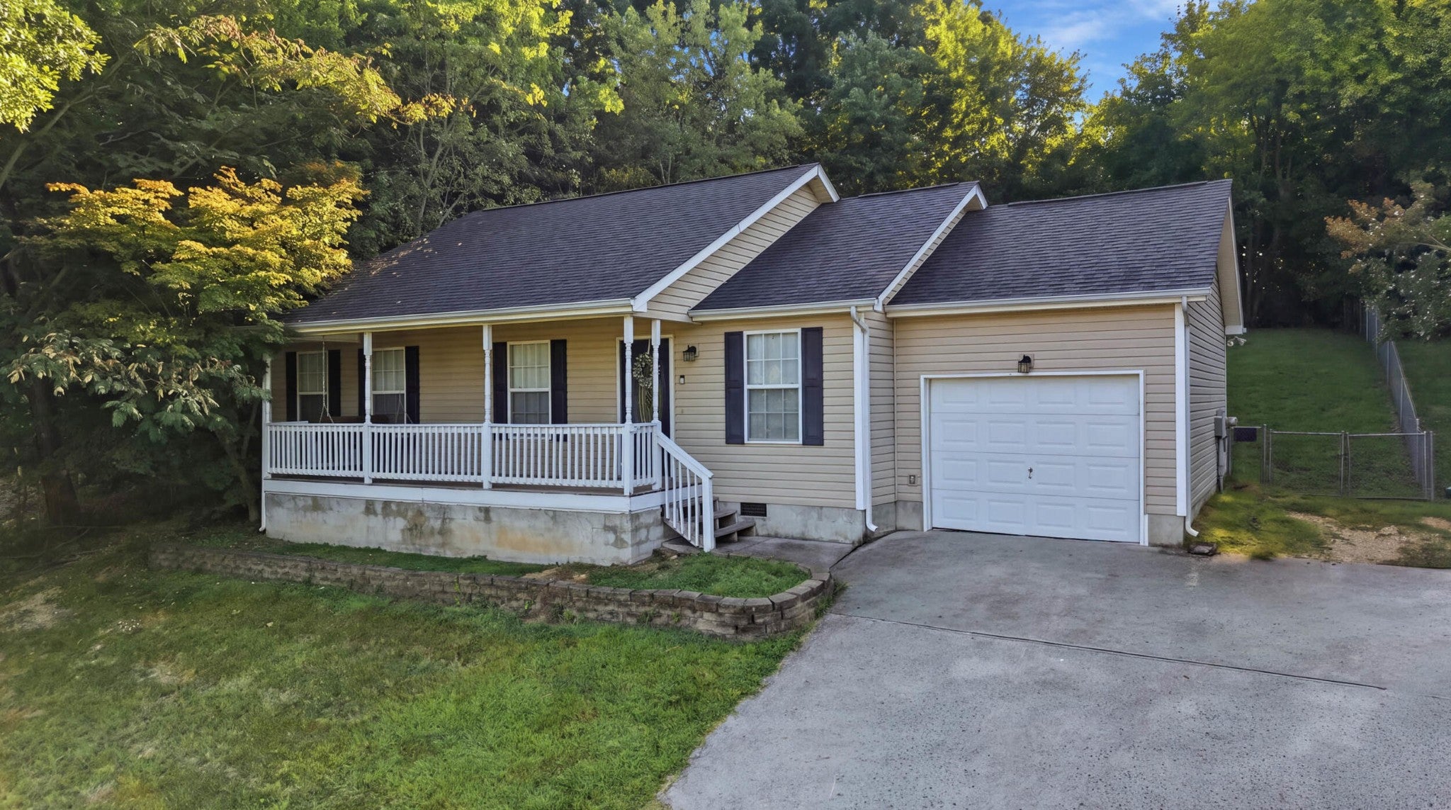1337 Old Thatcher Road — photo