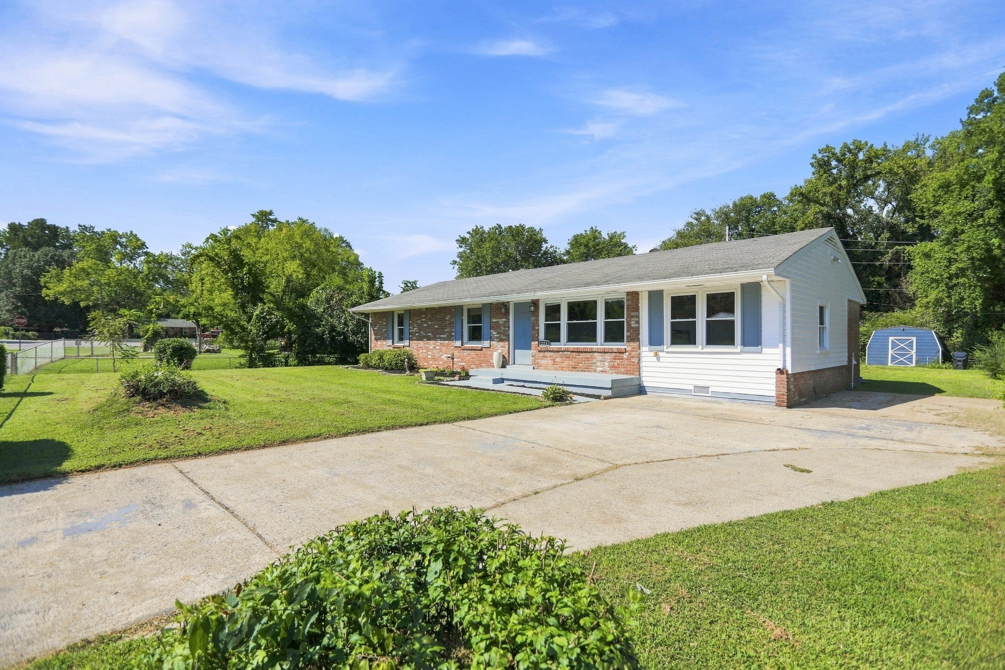 203 Rebecca Ln — photo