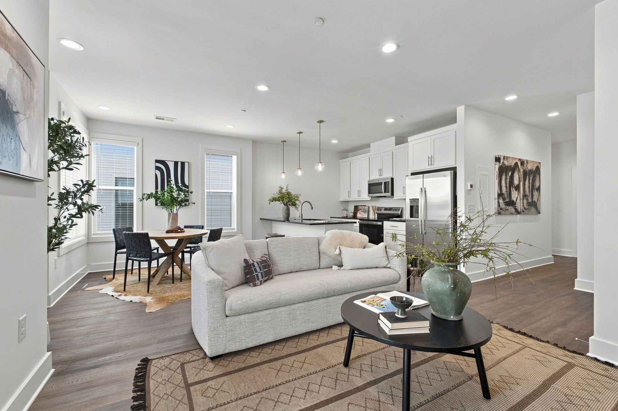 505 Community Ct 202 — photo