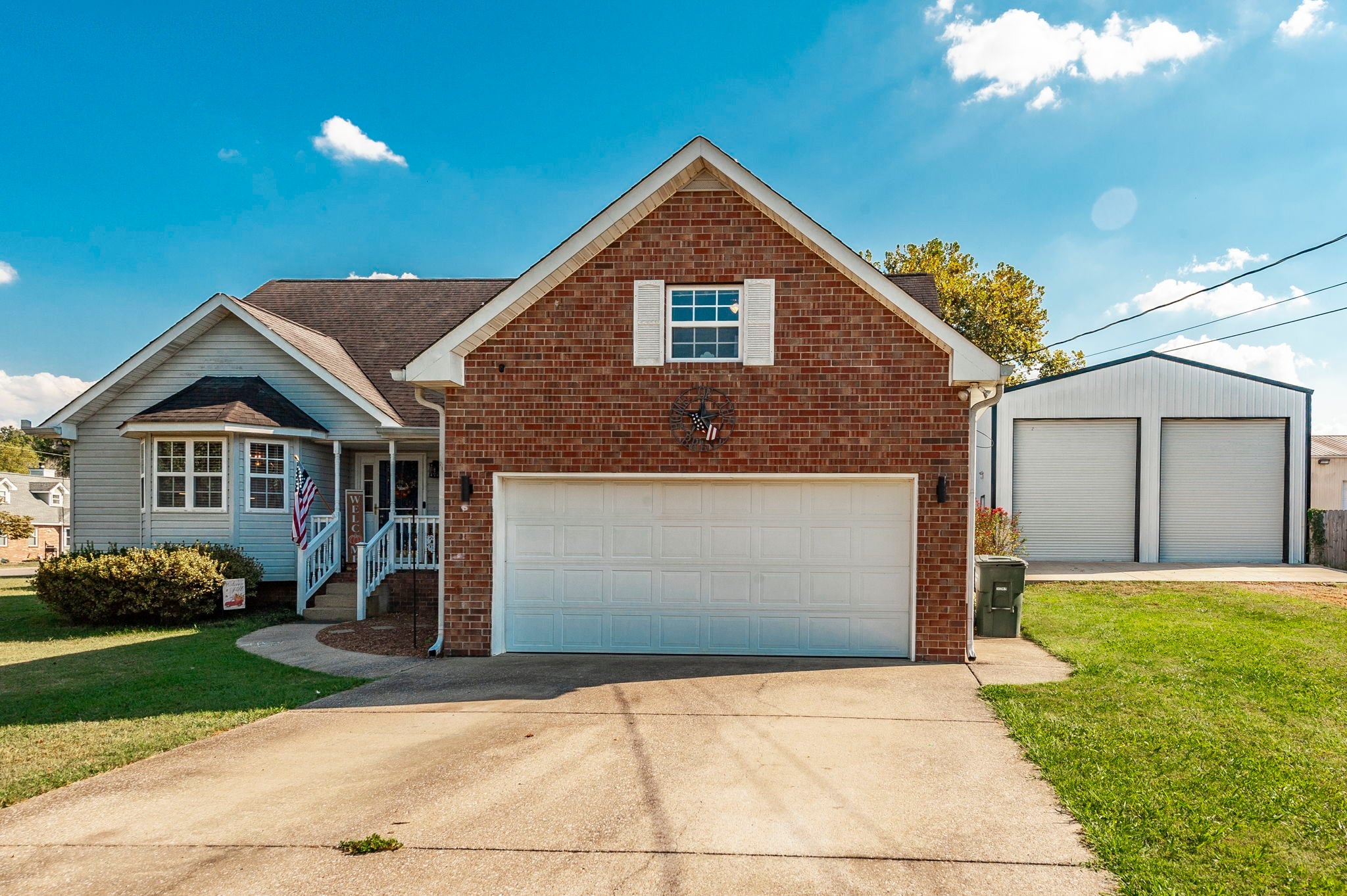 1026 Waters Edge Cir — photo