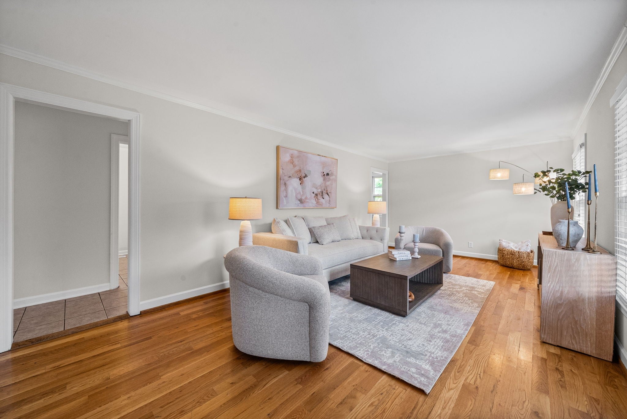607 Elaine Dr — photo