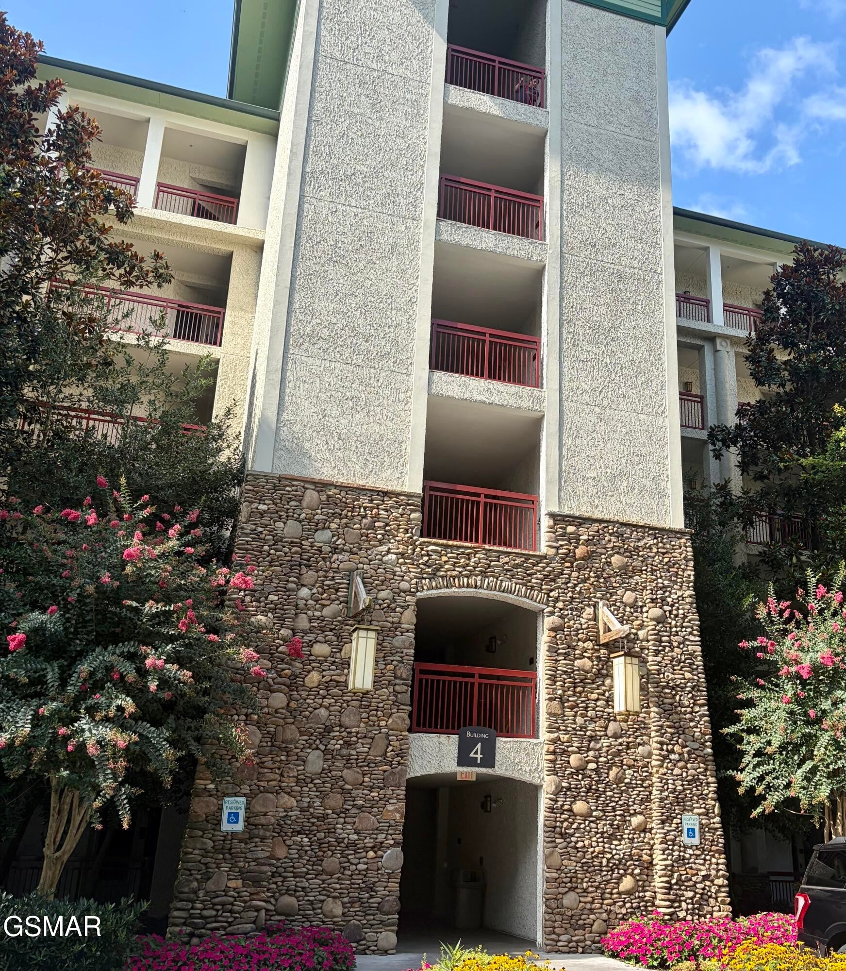 212 Dollywood Unit 444 — photo