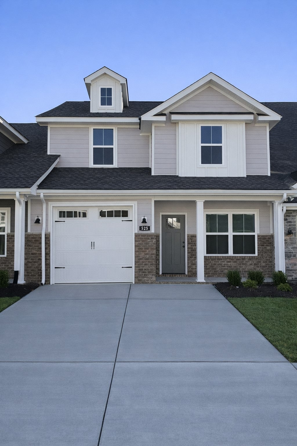 525 Rohan Drive — photo