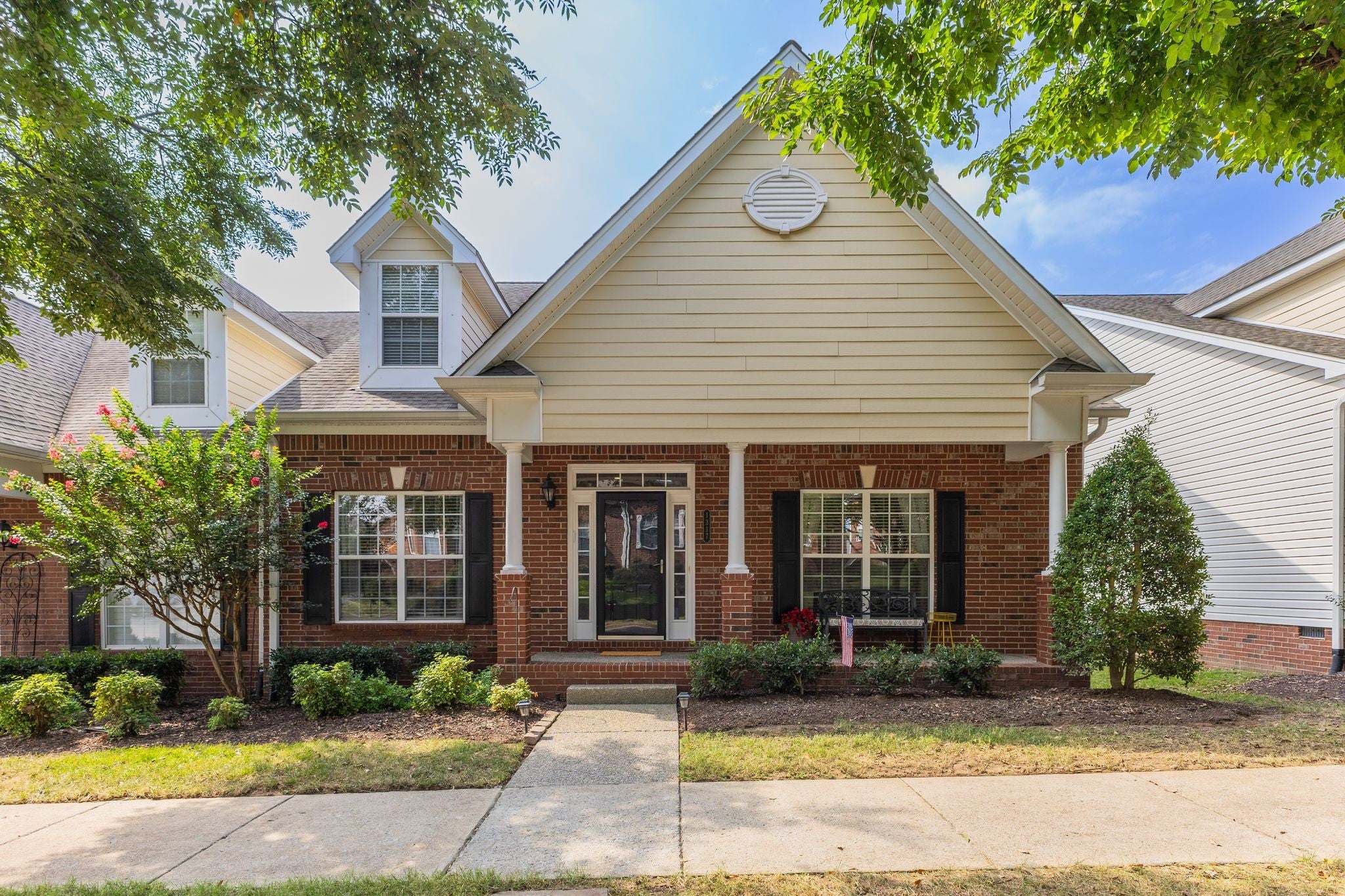 1317 Decatur Cir — photo
