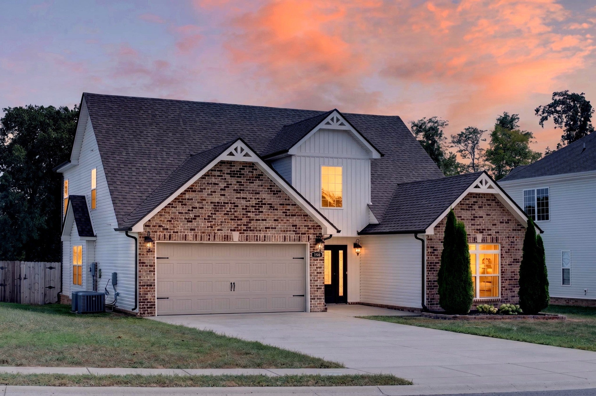 380 Wingfield Dr — photo