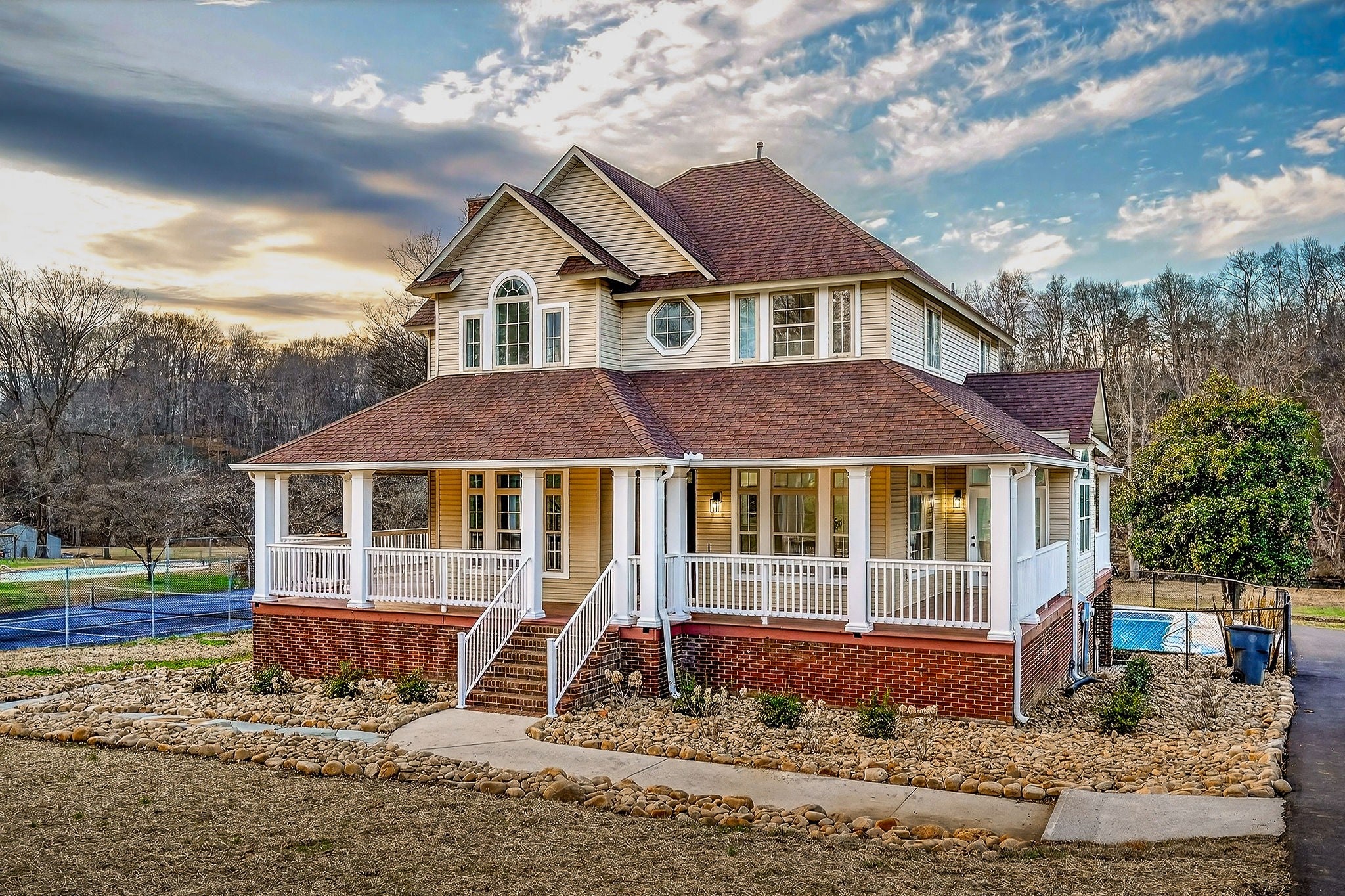 962 Indian Mound Dr — photo