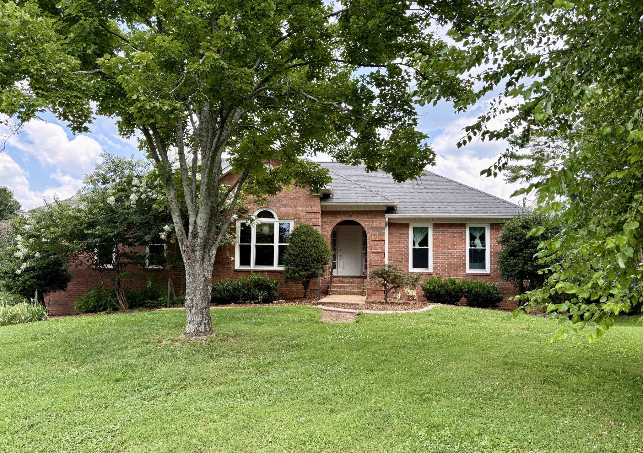 228 Cambridge Pl — photo