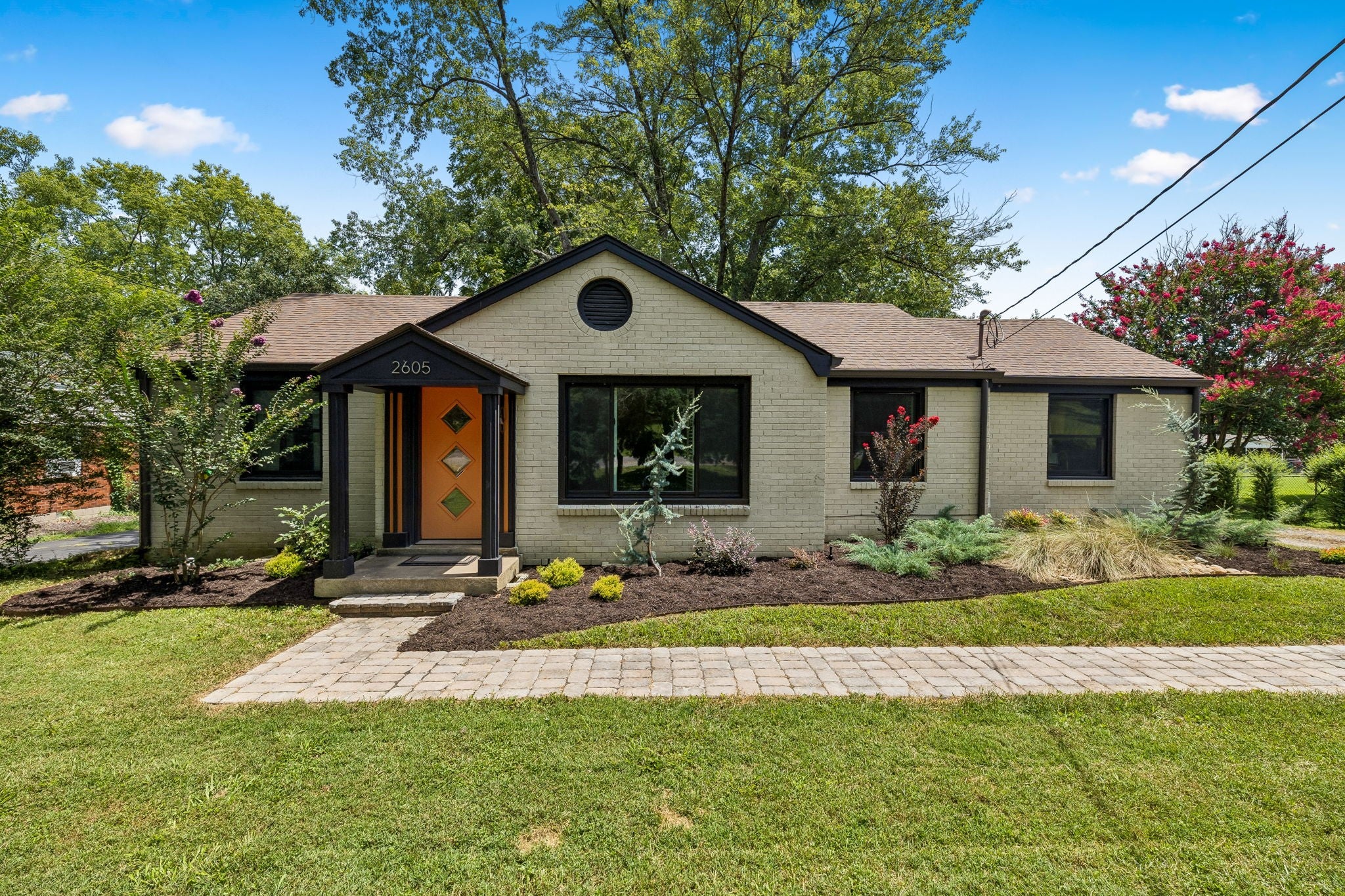 2605 Brittany Ct — photo