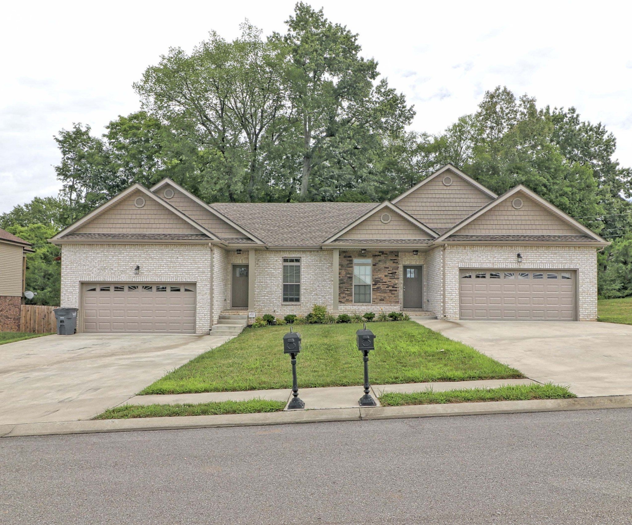 301 Chase Drive a — photo