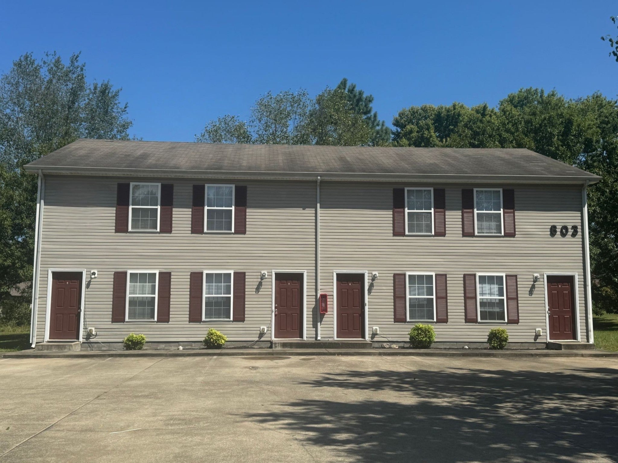 803 Golfview Place D — photo