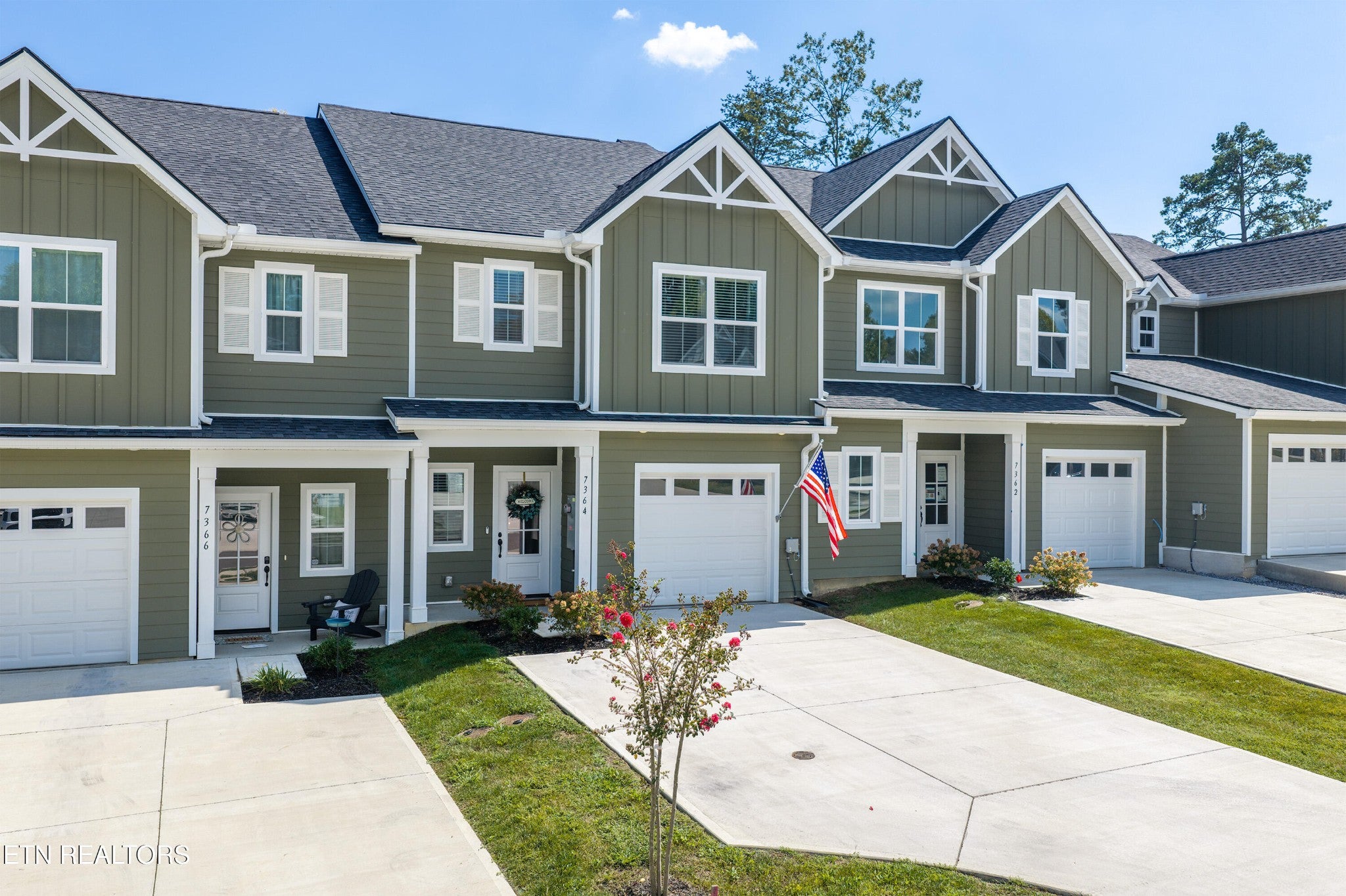 7364 Sun Blossom Lane — photo